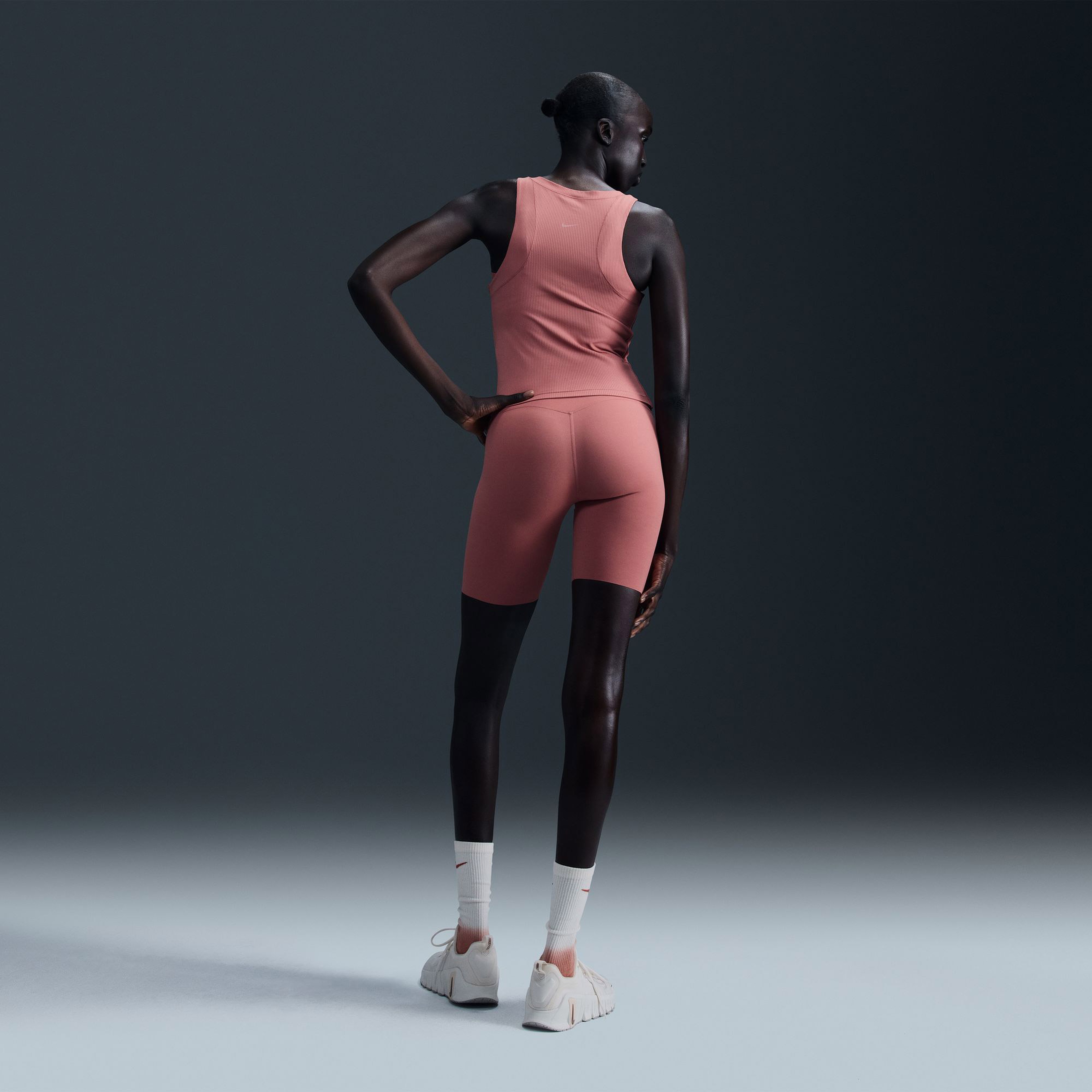 Nike Kadın Pembe Atlet