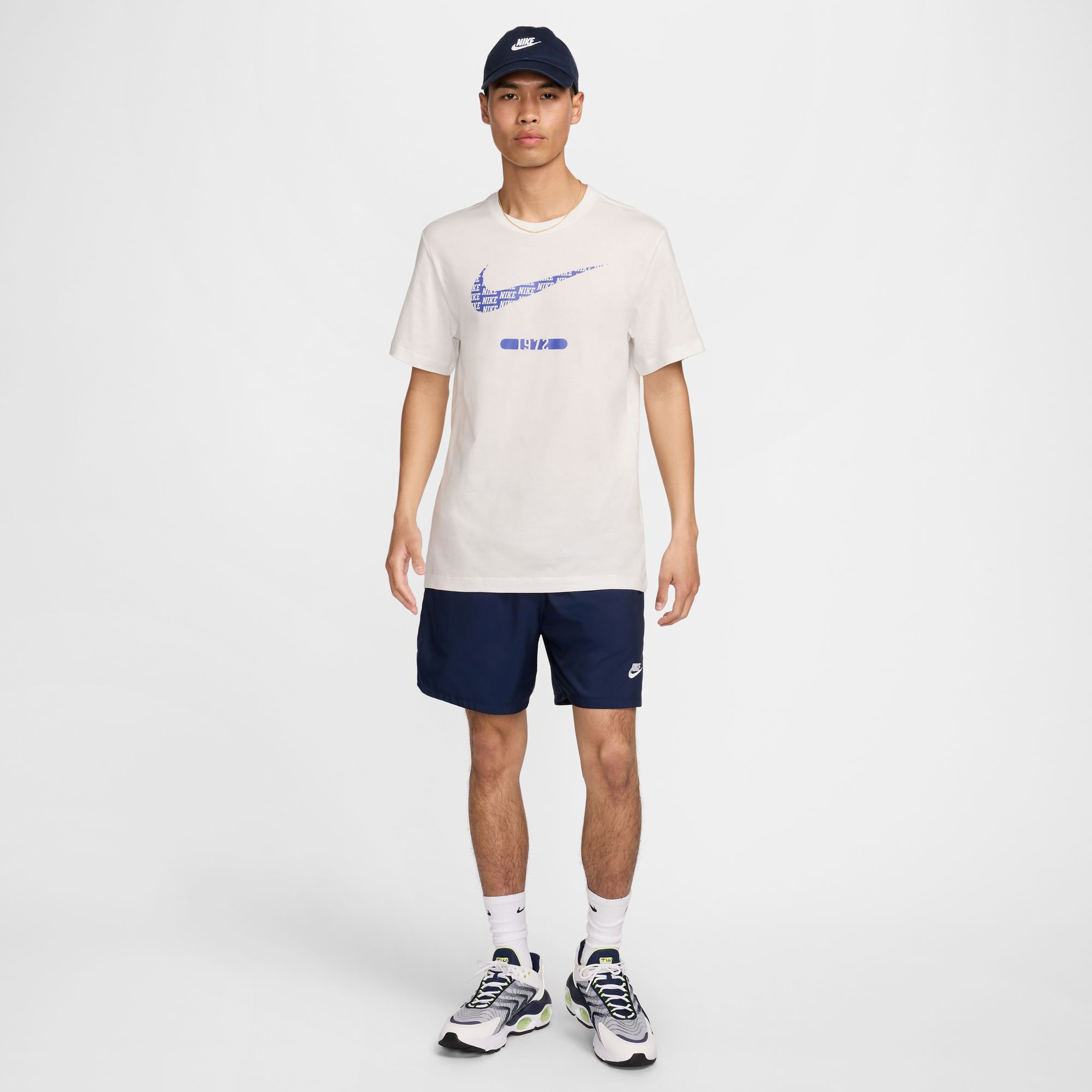 Nike Erkek Beyaz T-Shirt