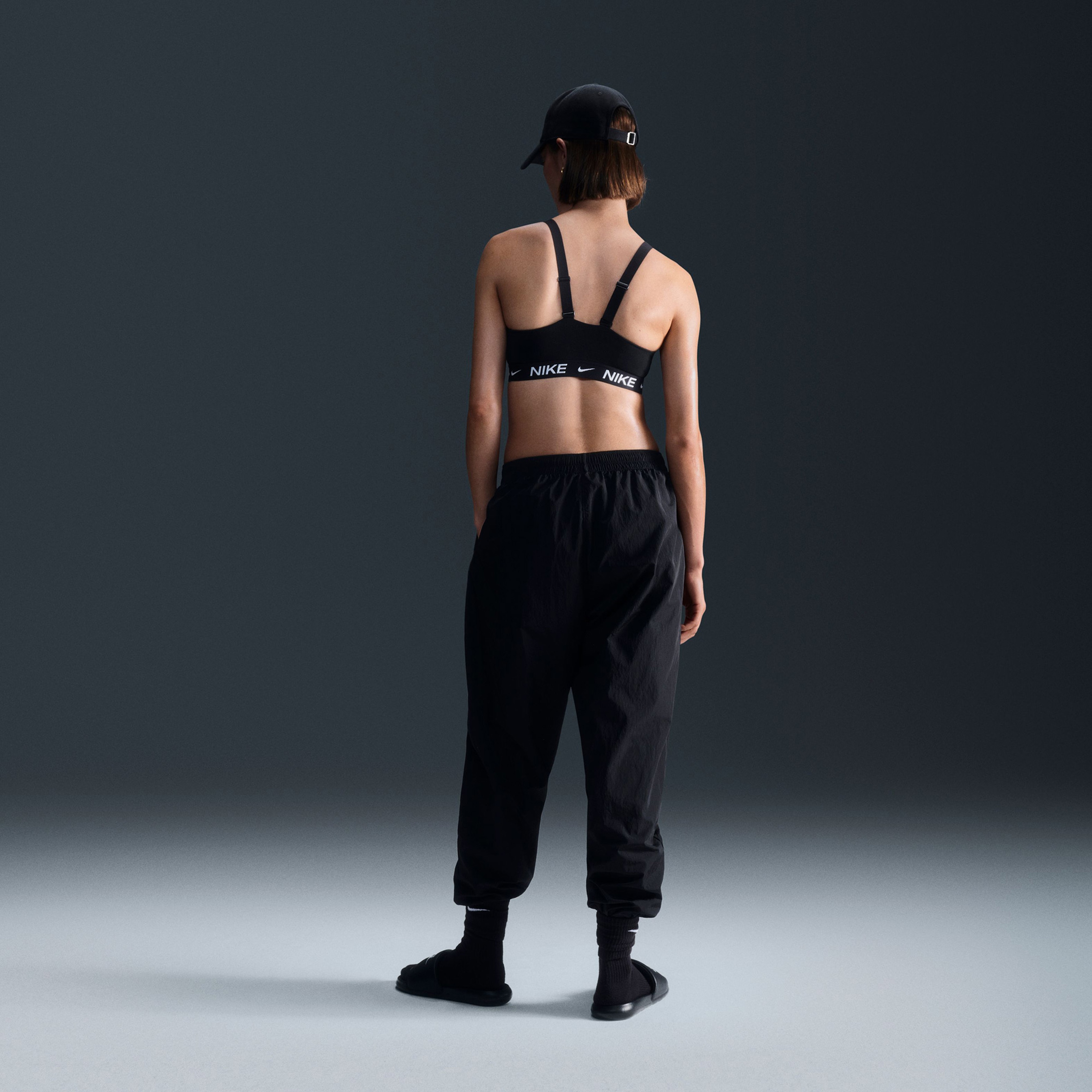 Nike Kadın Siyah Bra & Spor Sütyeni