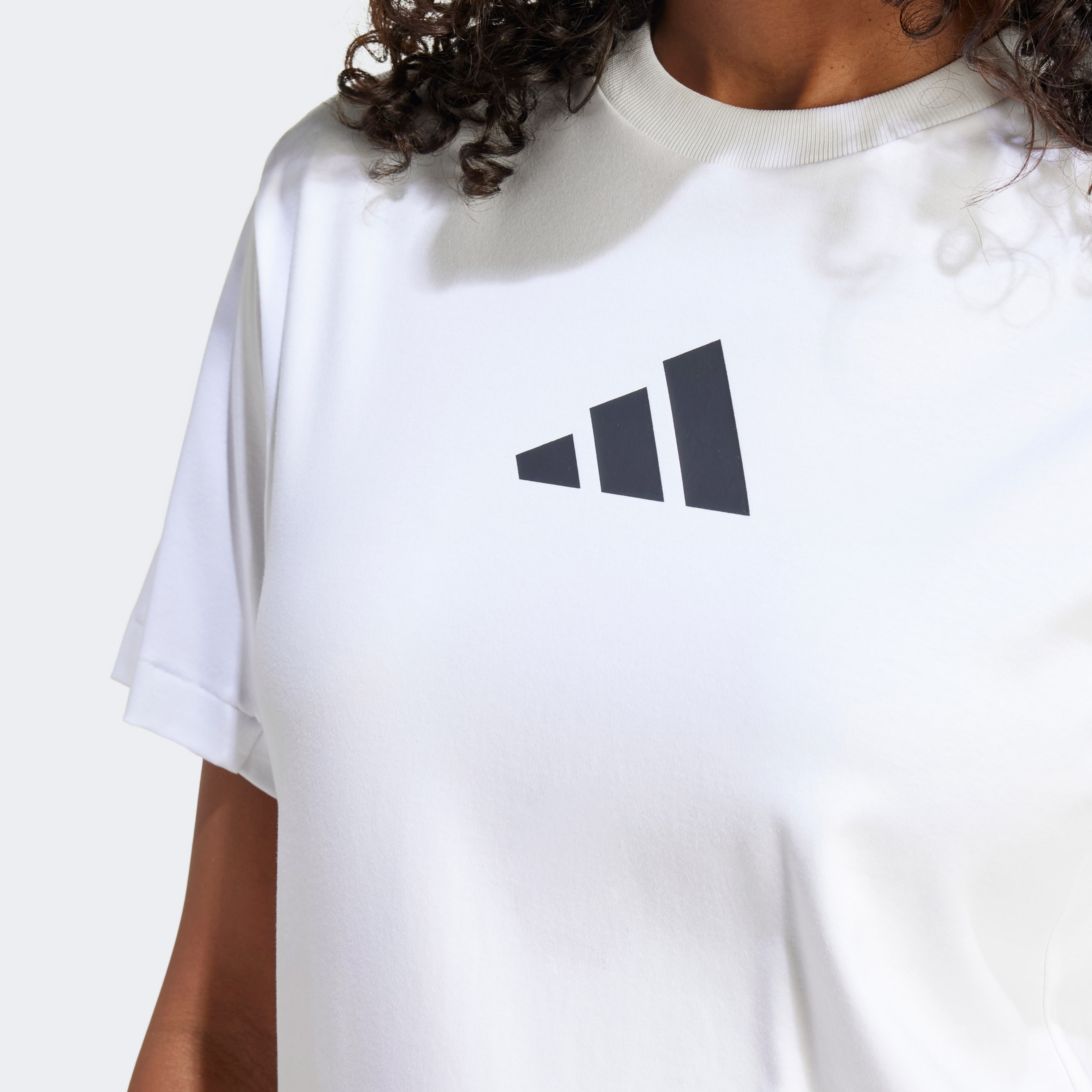 Adidas Kadın Beyaz T-Shirt