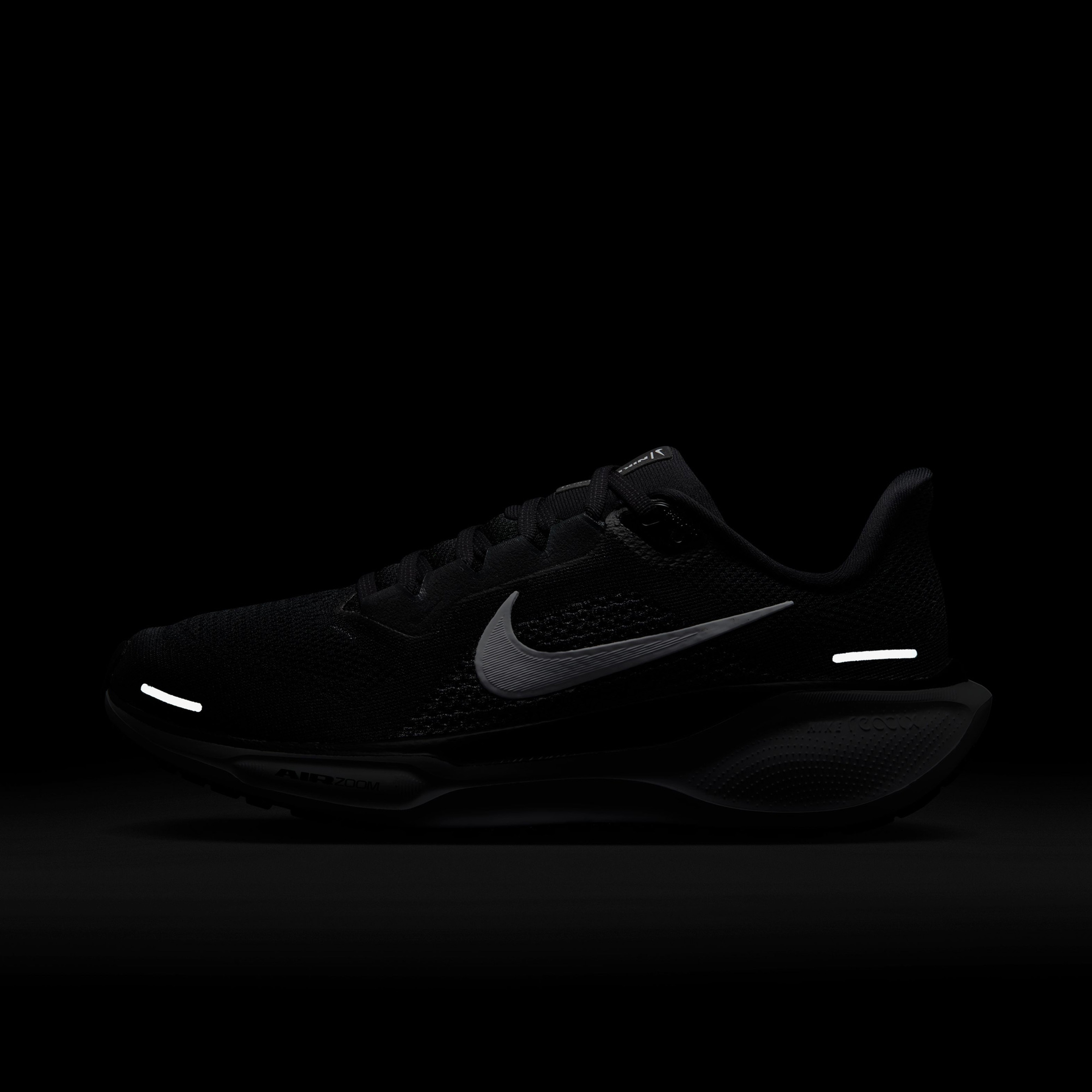 Nike Kadın Siyah Spor Ayakkabı & Sneaker