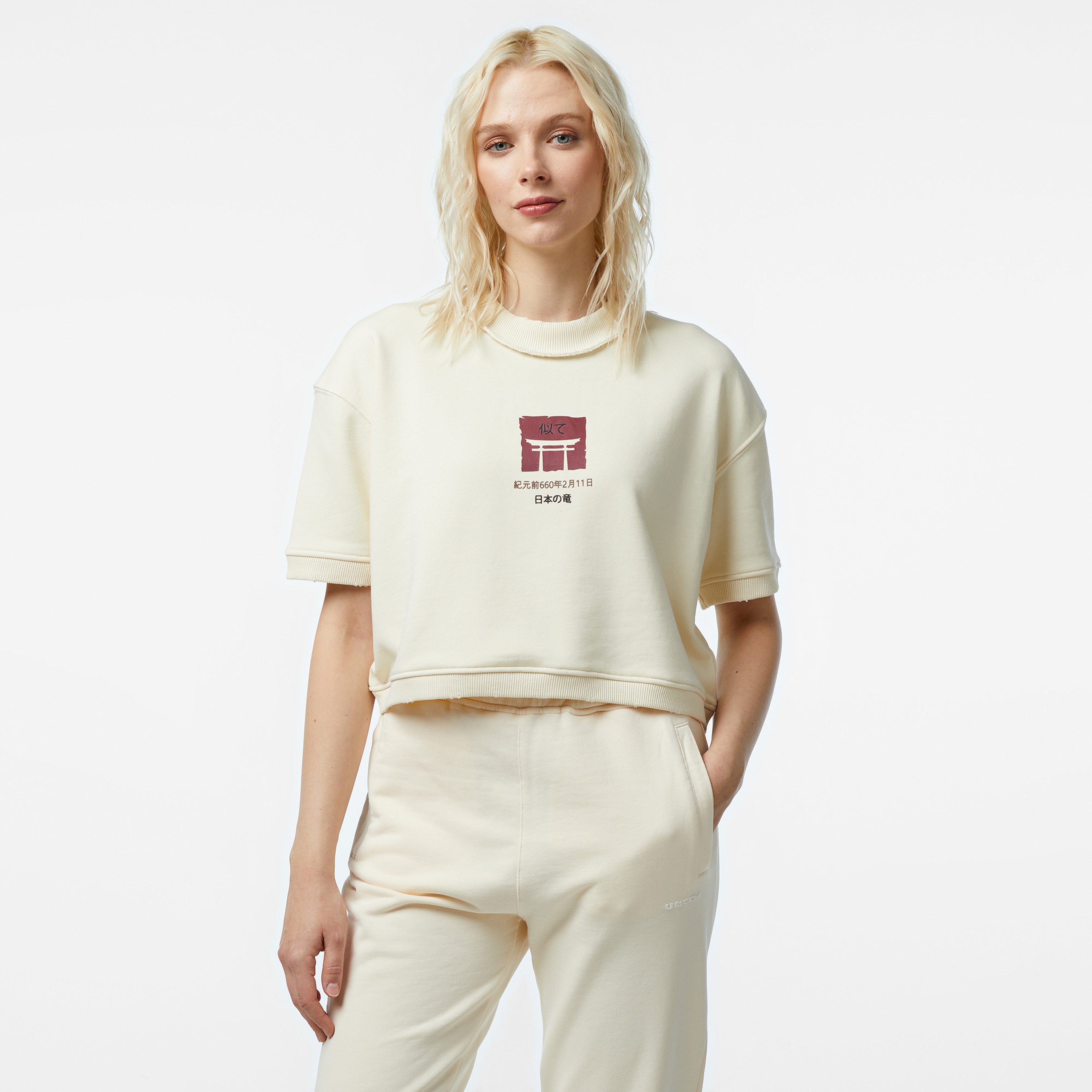 UNITED4 Japan Born Crop Kadın Krem T-Shirt