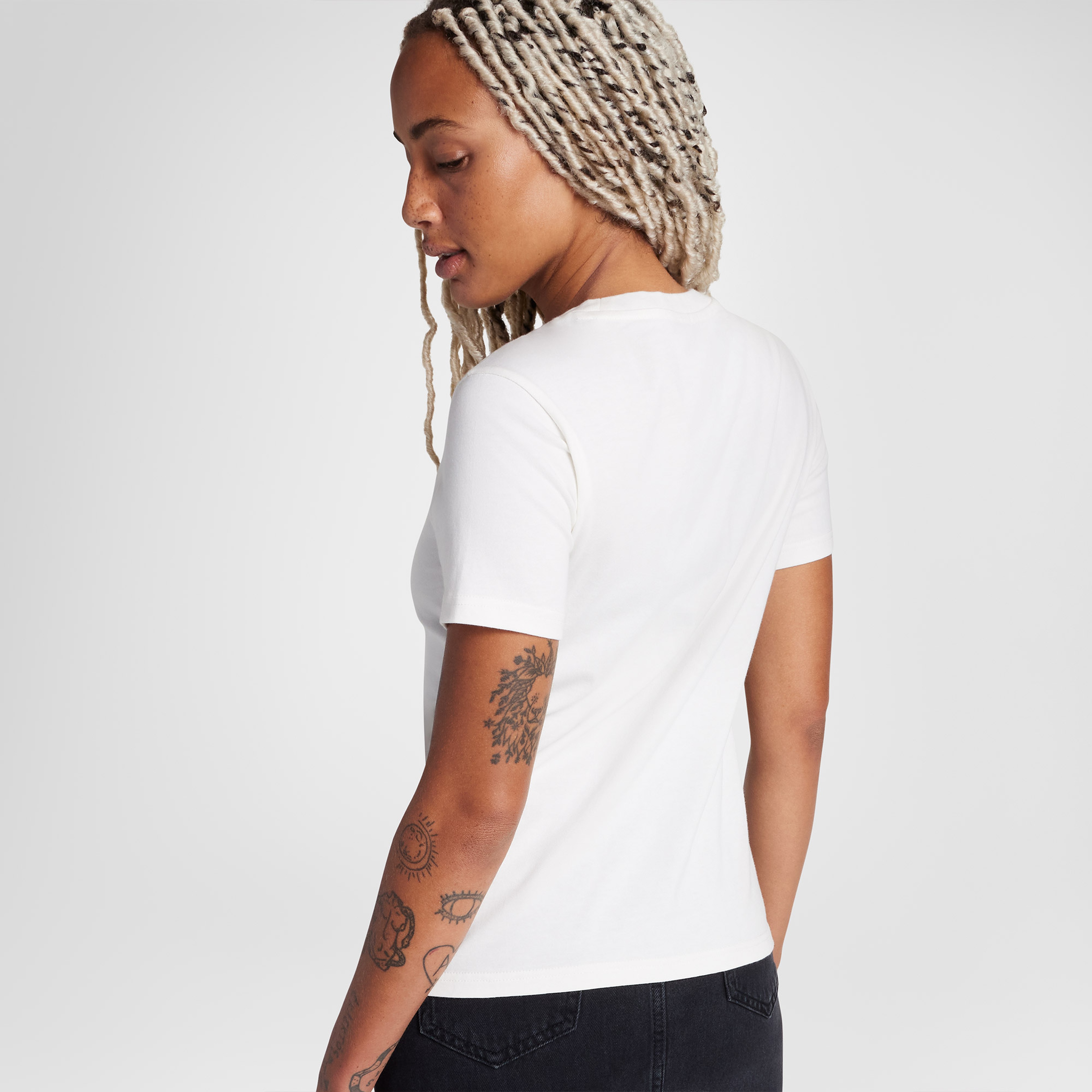 Converse High Tops Kadın Nakışlı Krem T-Shirt