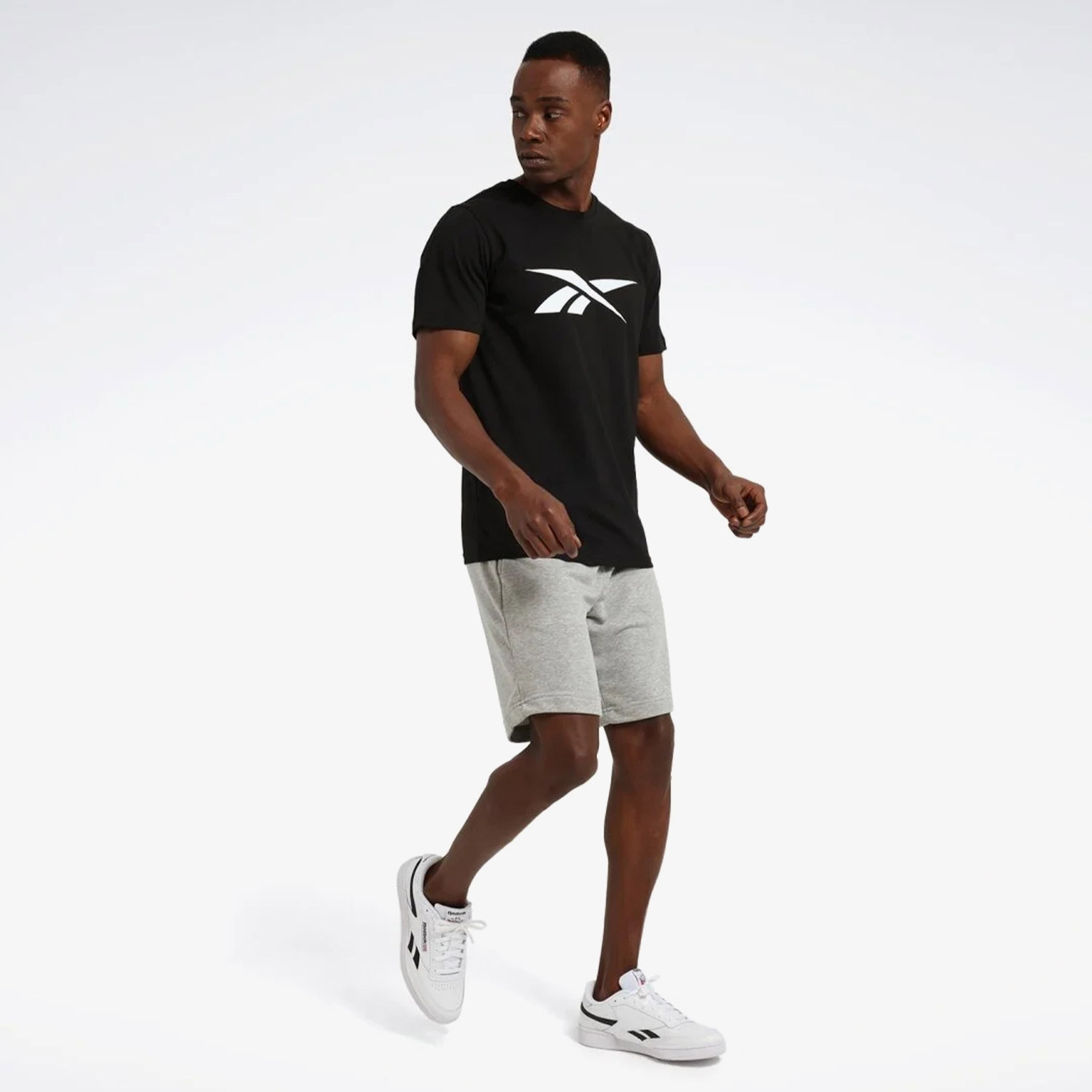 Reebok Graphic Series Victor Erkek Siyah Günlük T-Shirt
