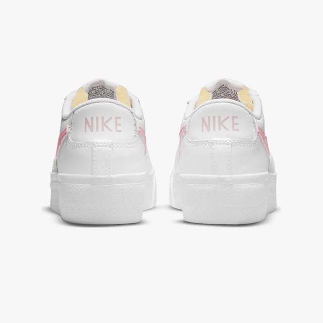 Nike Nike Blazer Low Platform Kadın Beyaz Spor Ayakkabı Occasion'da! Beyaz - 4. görsel