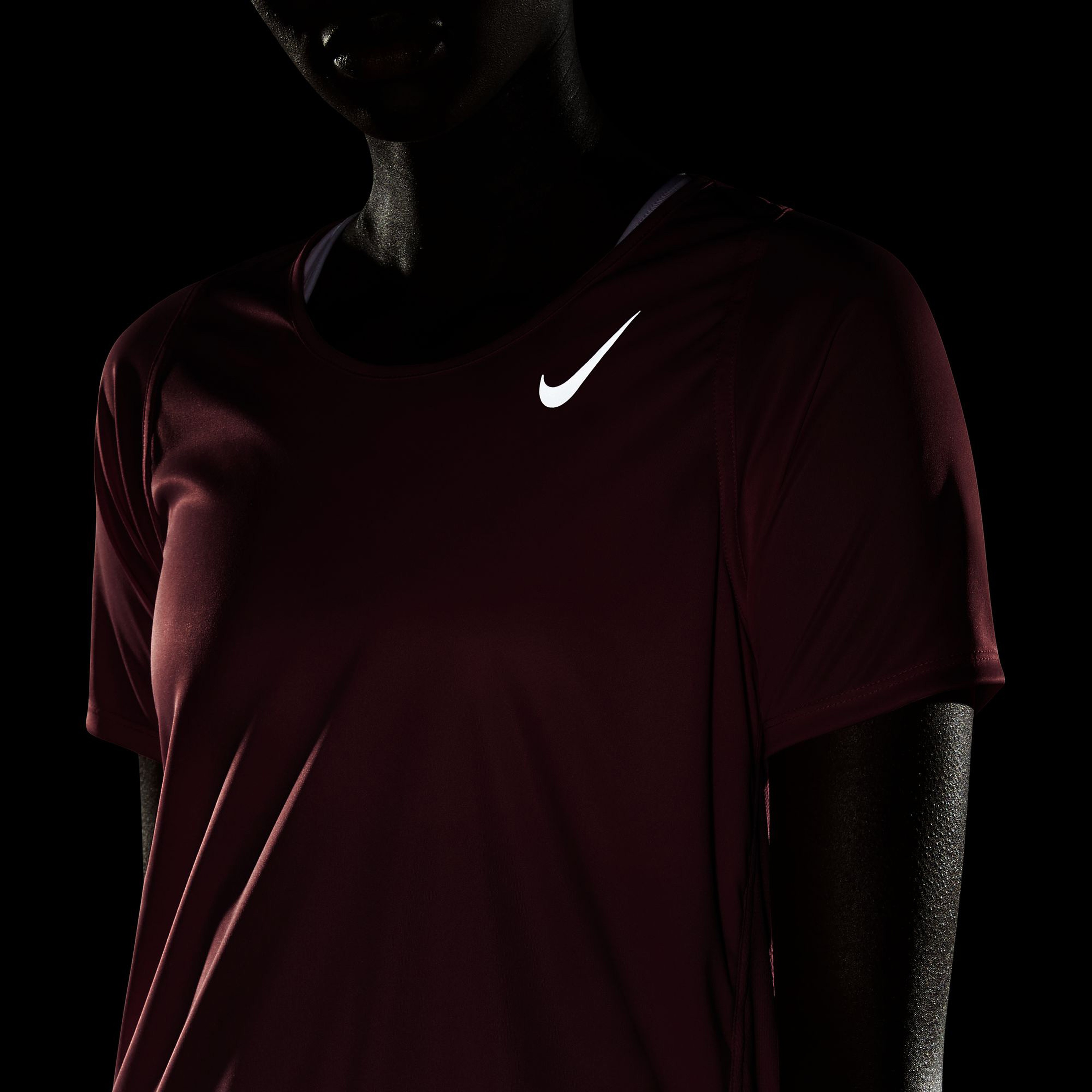 Nike Kadın Pembe T-Shirt