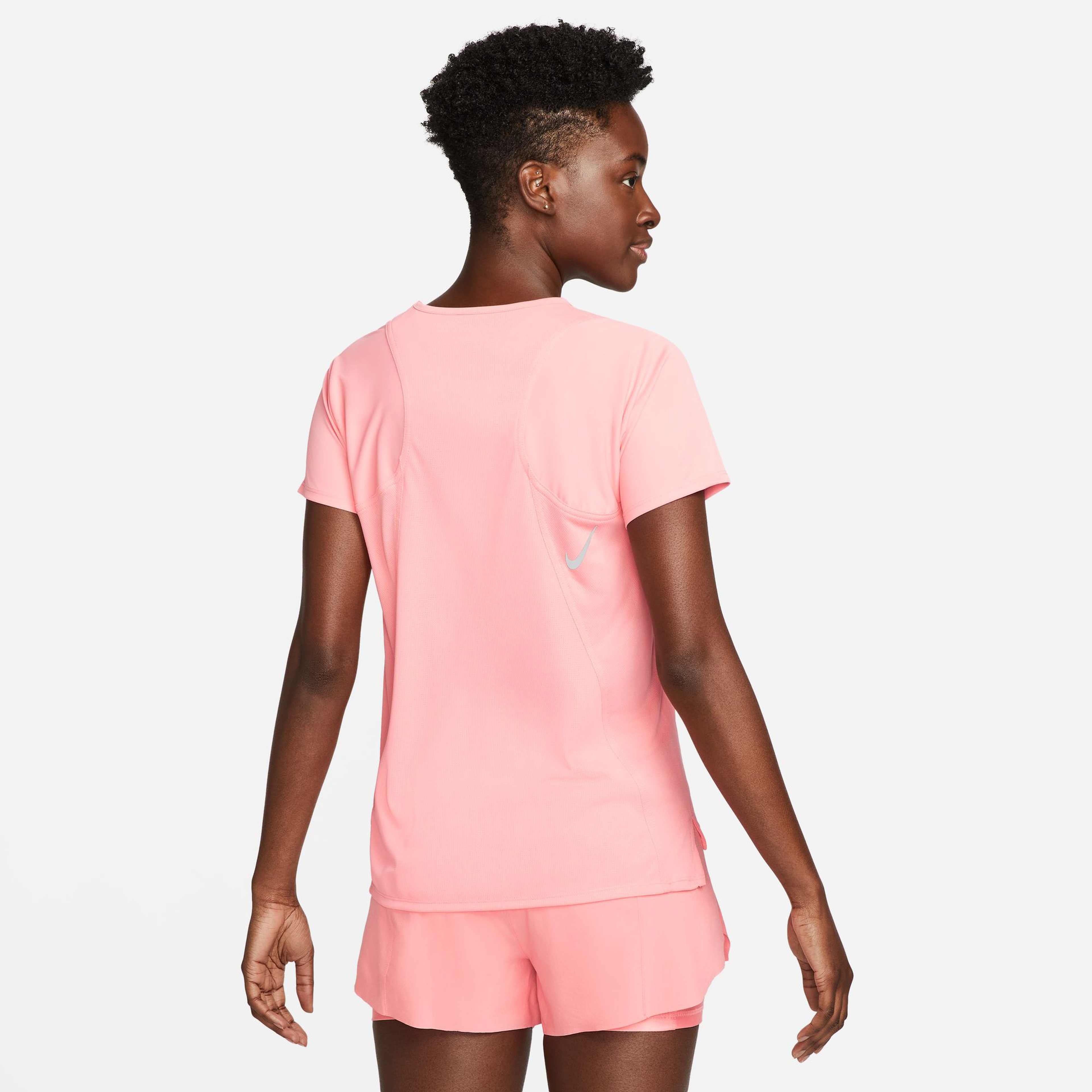 Nike Kadın Pembe T-Shirt