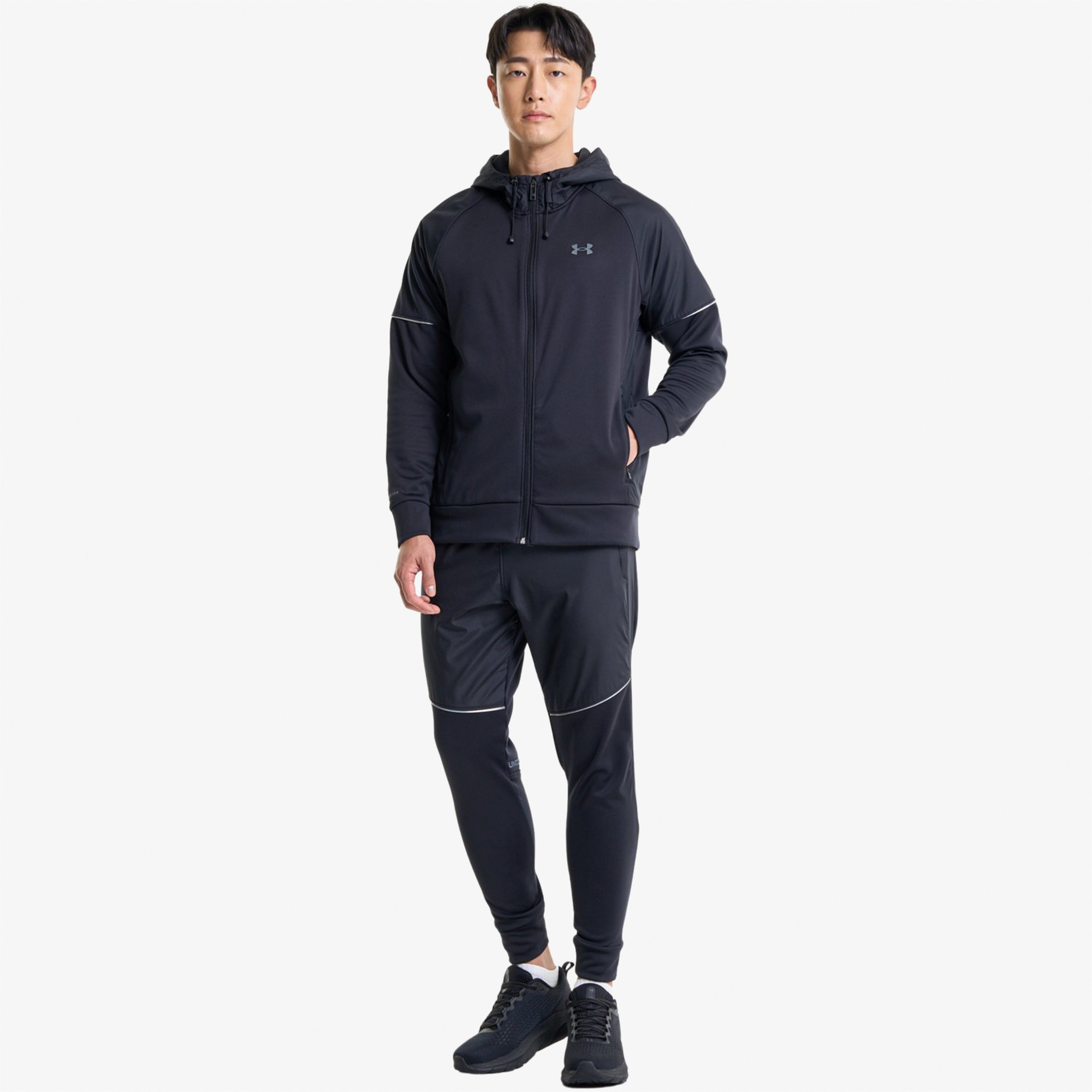 Under Armour Erkek Siyah Sweatshirt
