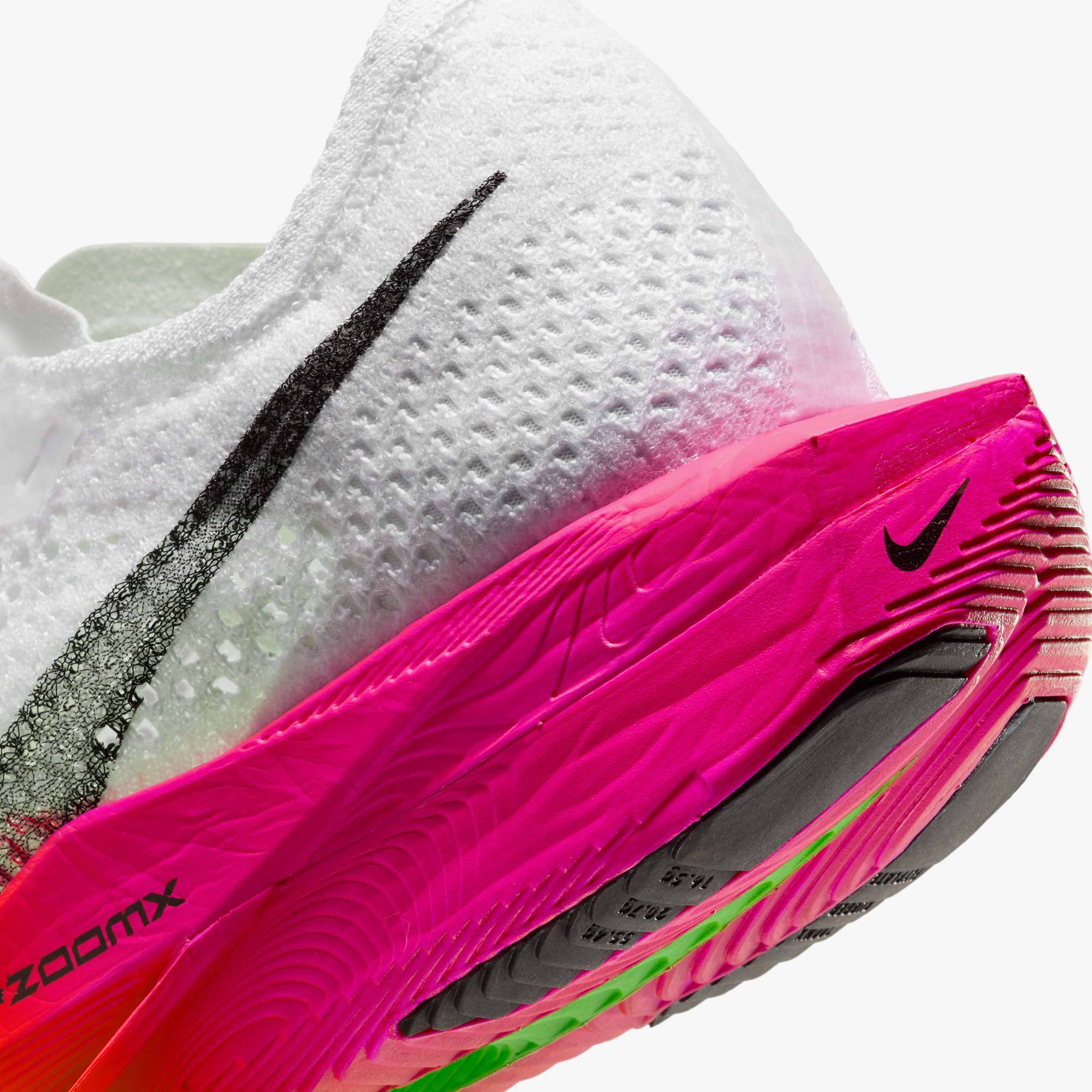 Nike Kadın Beyaz Koşu Ayakkabısı