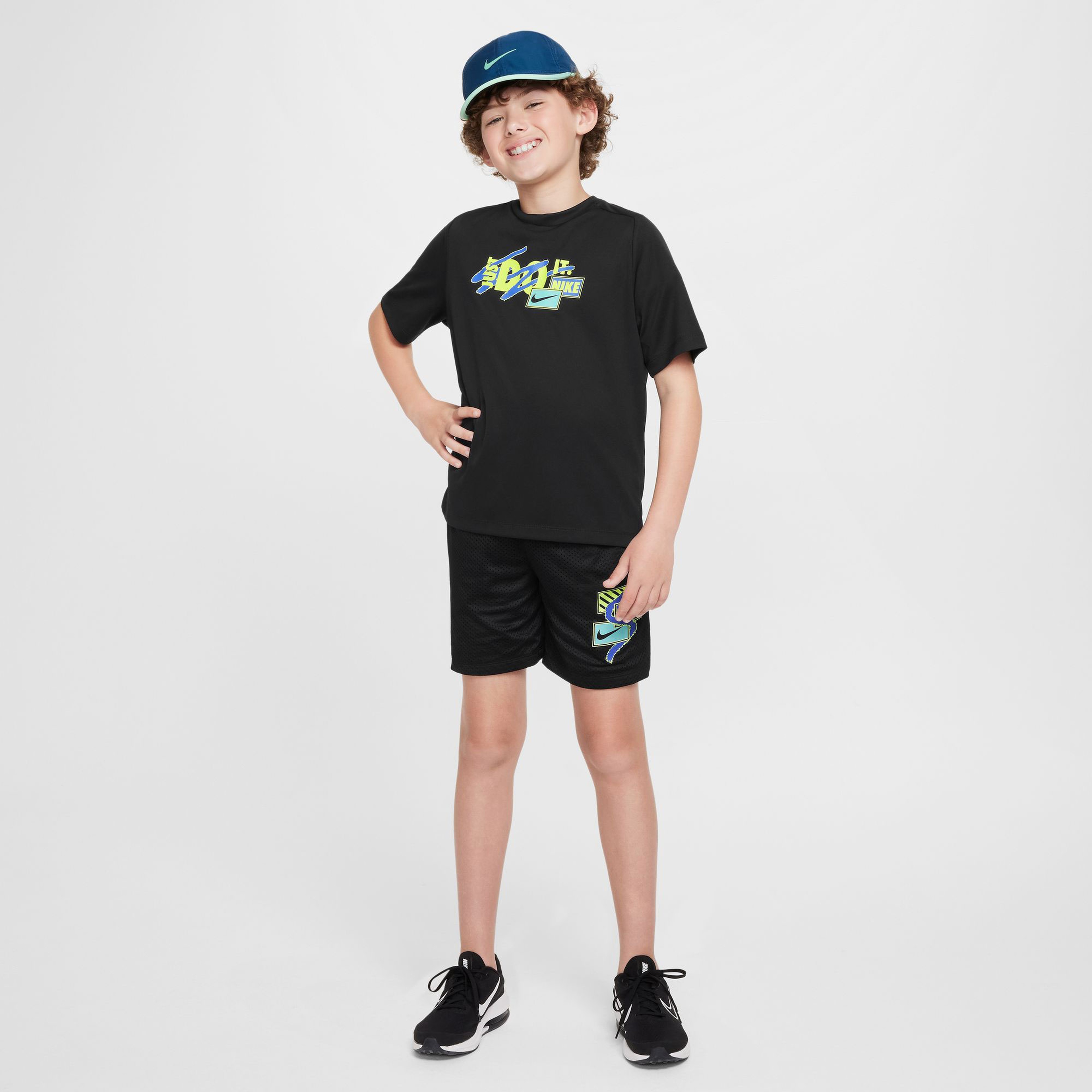 Nike Çocuk Siyah T-Shirt