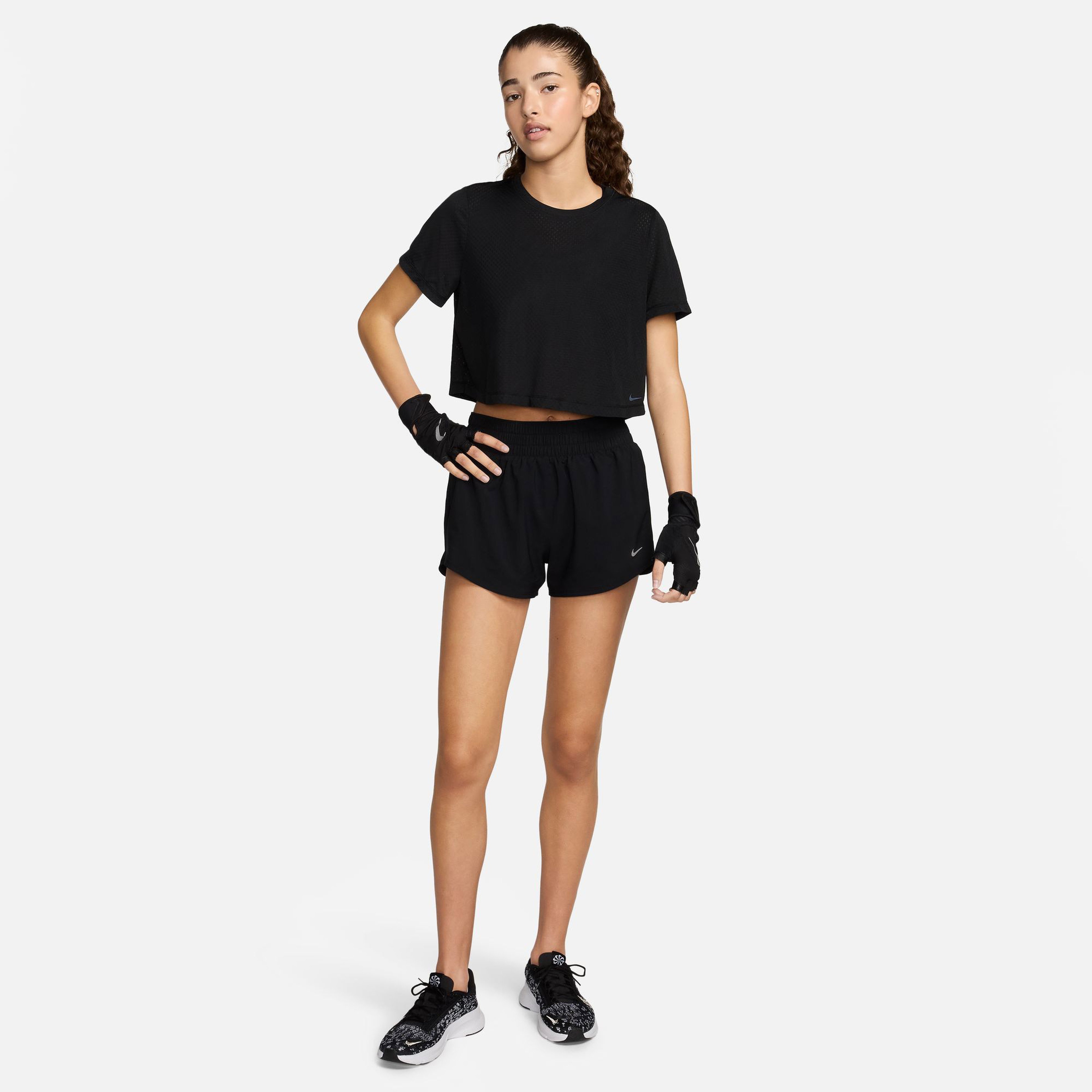 Nike Kadın Siyah T-Shirt