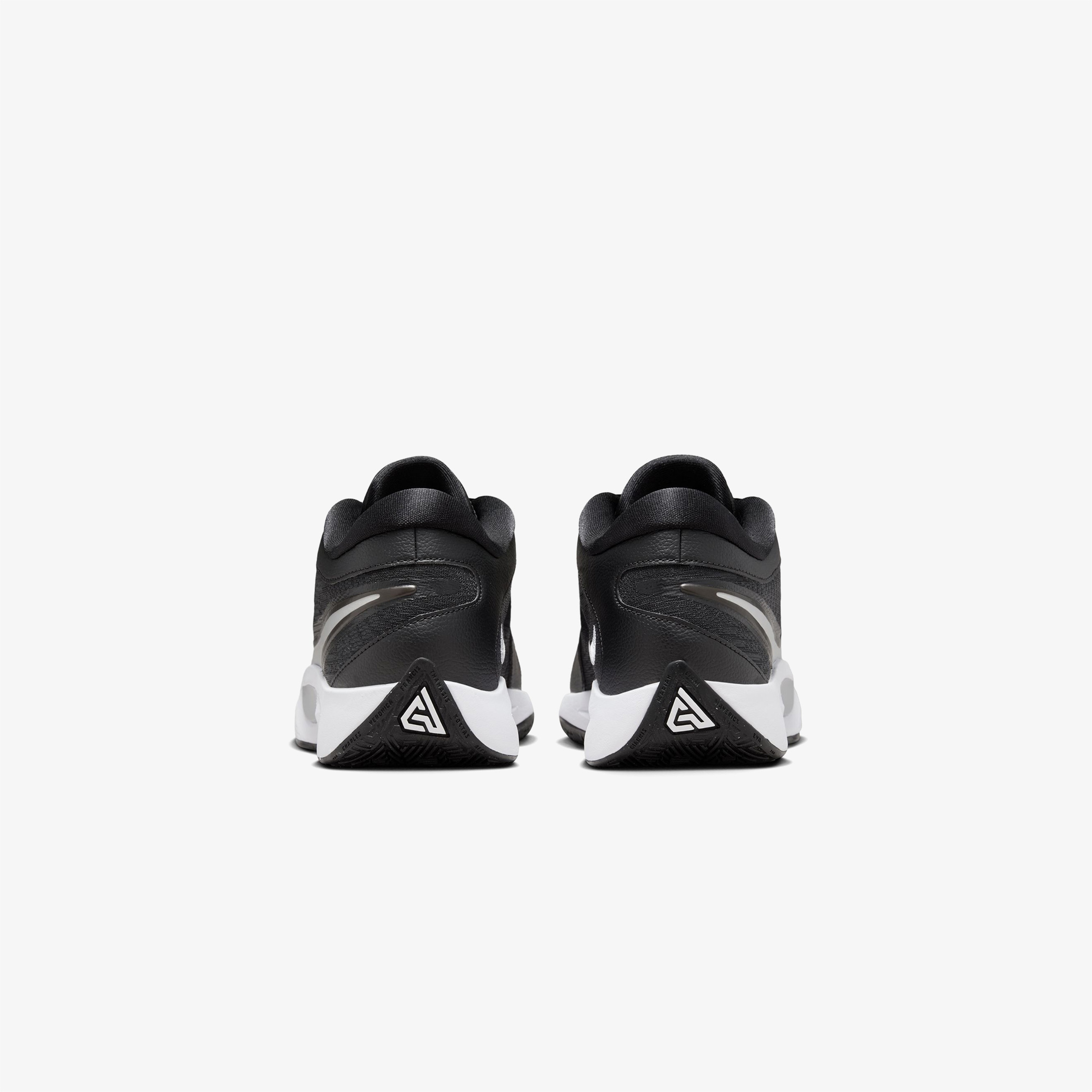 Nike Giannis 6 Erkek Siyah Basketbol Ayakkabısı