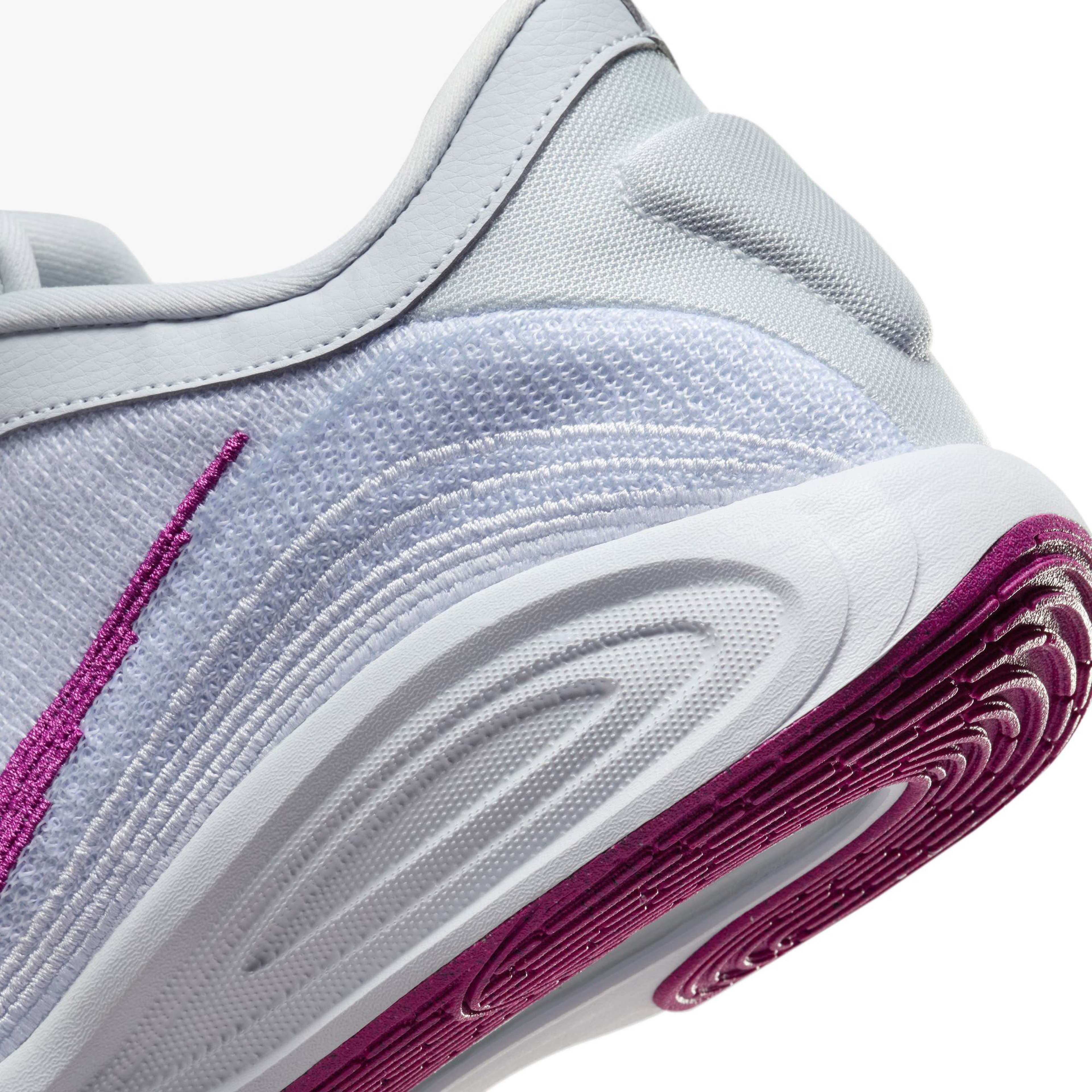 Nike G.T. Hustle Academy Erkek Beyaz Basketbol Ayakkabısı