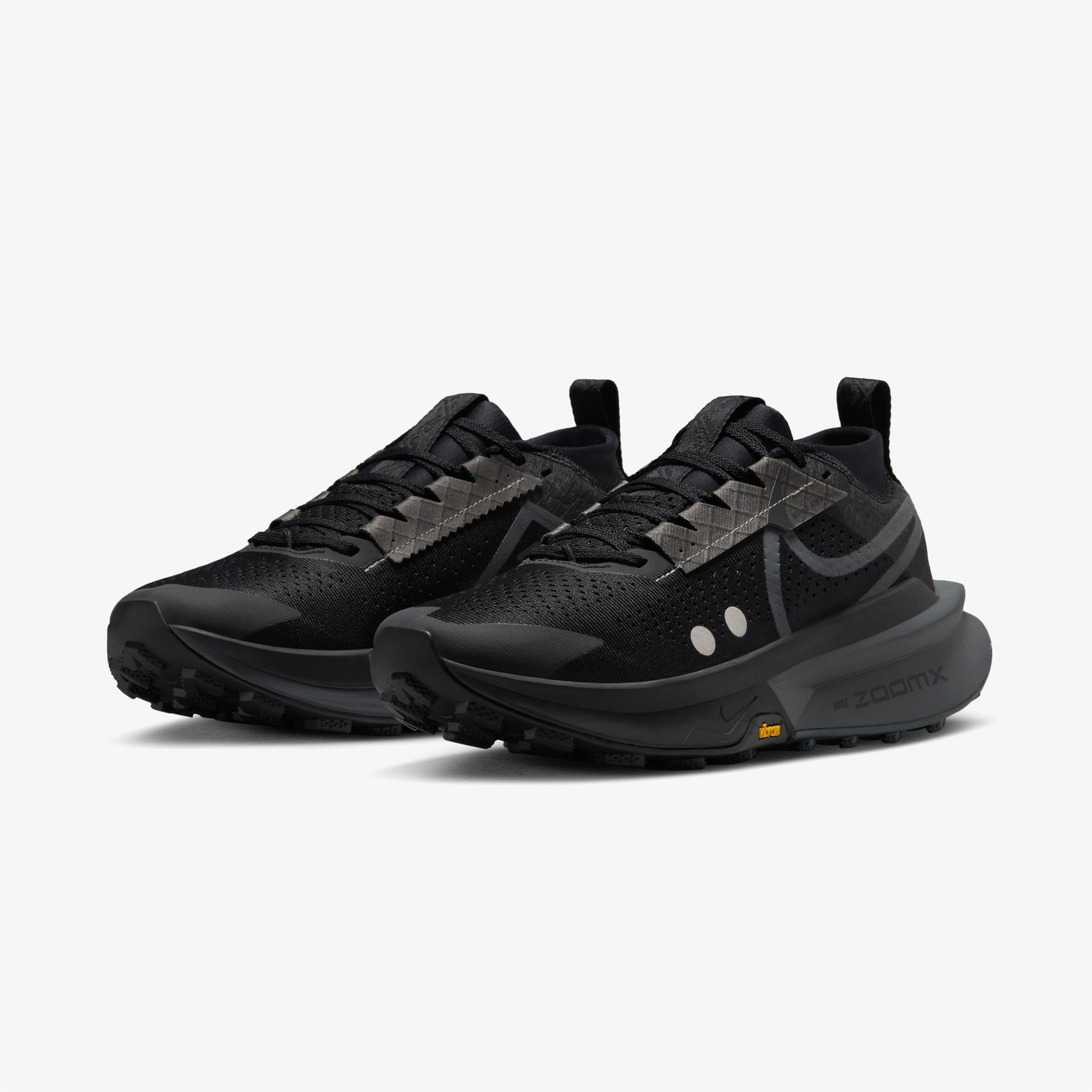 Nike ZoomX Zegama Trail 2 Kadın Siyah Koşu Ayakkabısı40FD5191