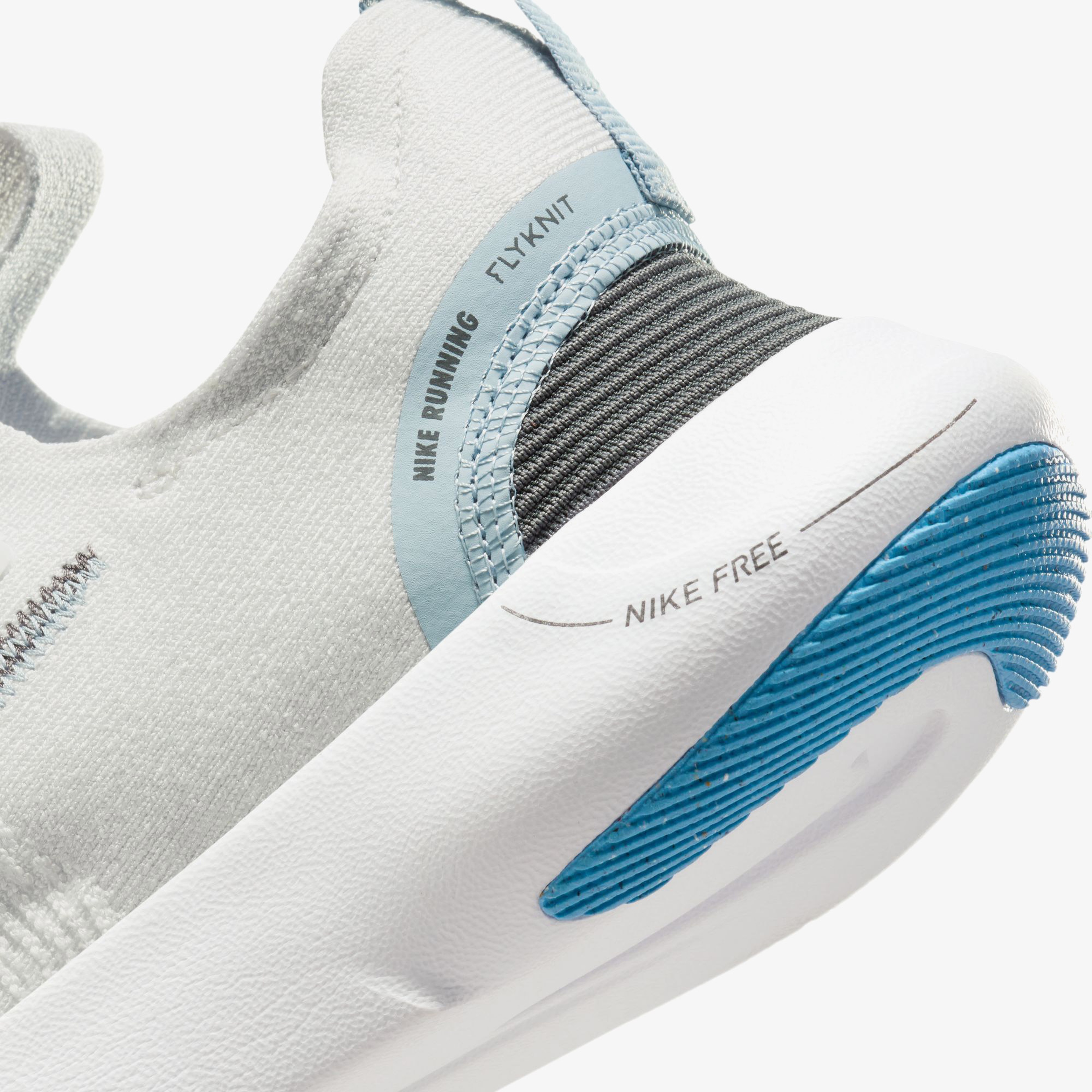 Nike Kadın Beyaz Koşu Ayakkabısı