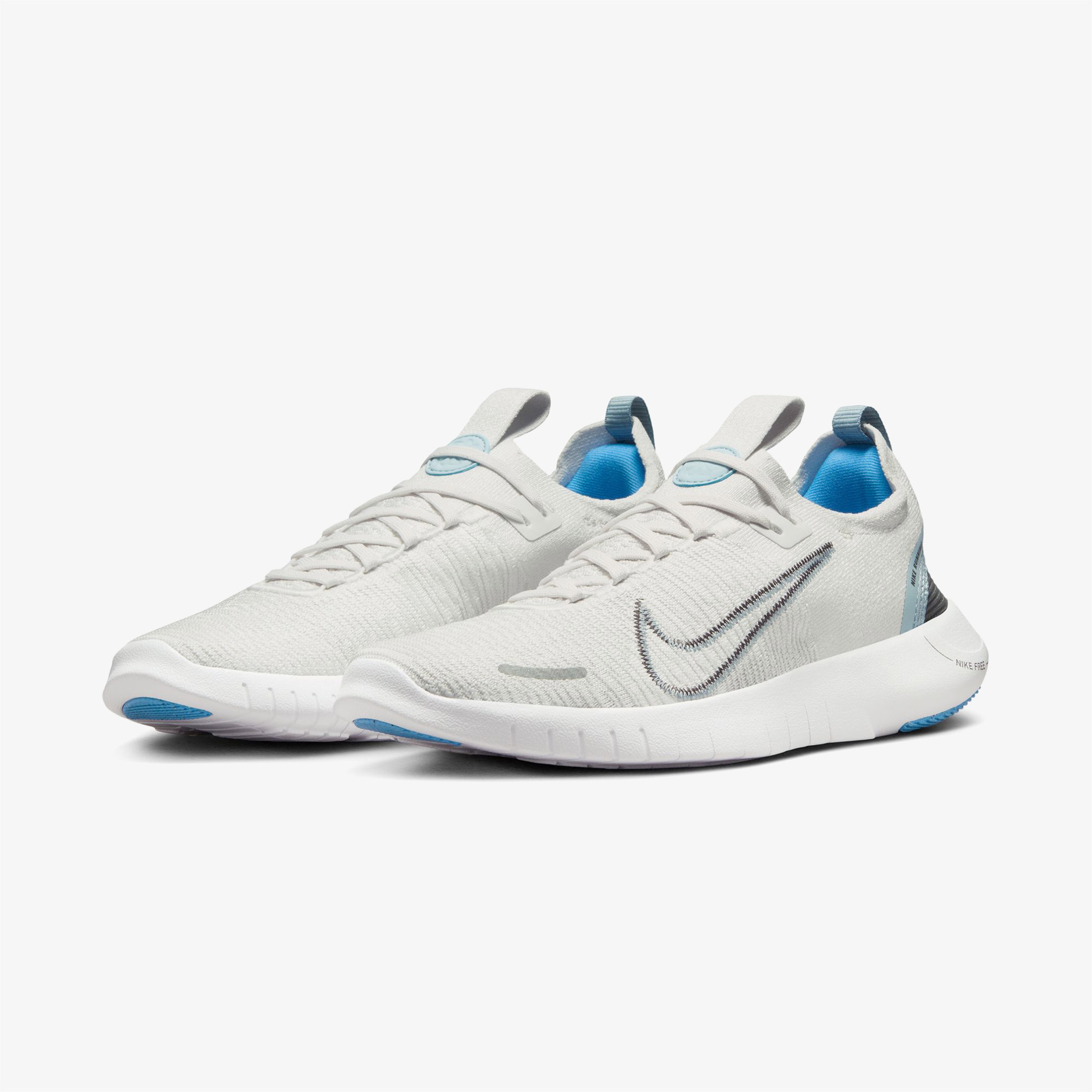 Nike Kadın Beyaz Koşu Ayakkabısı