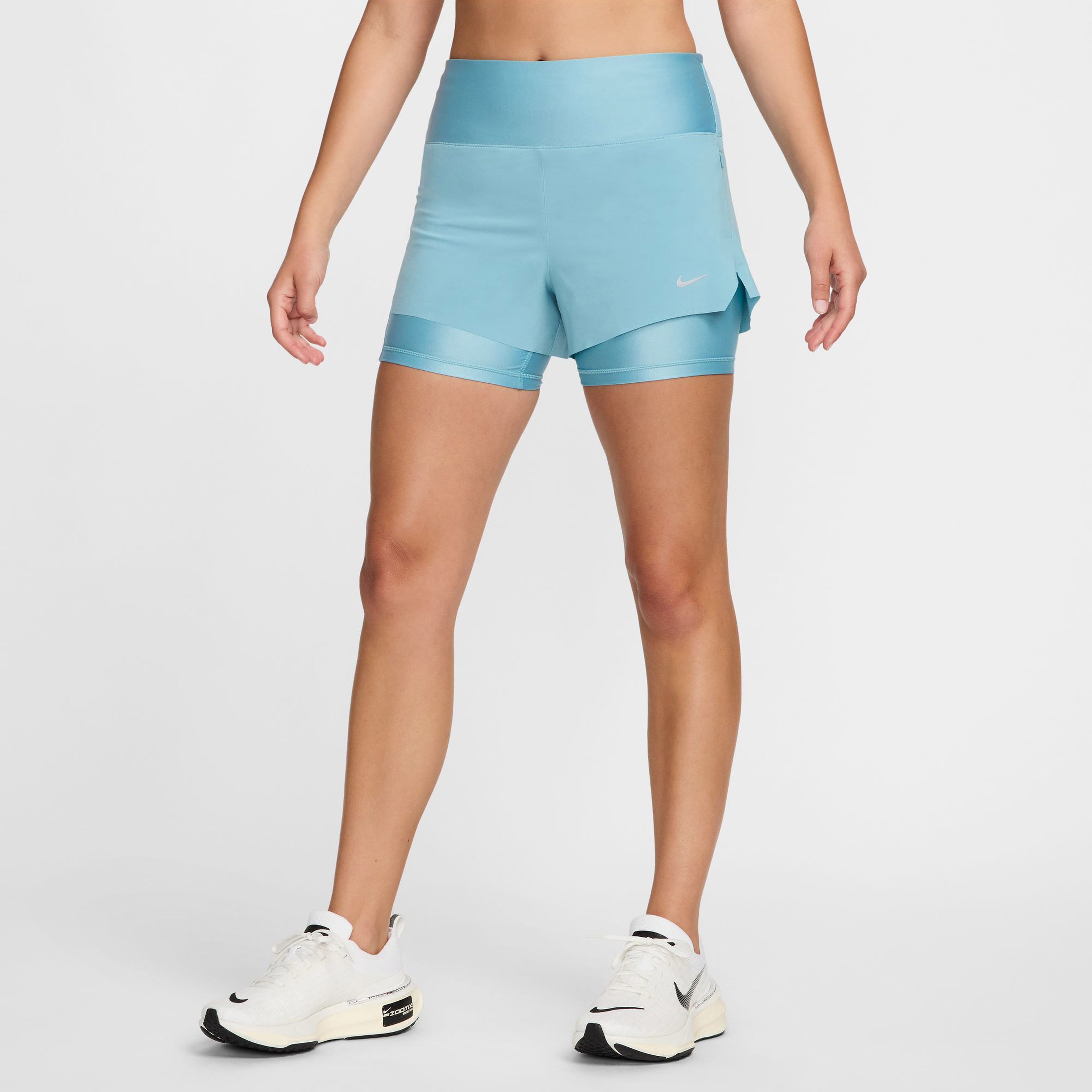 Nike Dri Fit Swift Normal Belli Kadın Mavi Antrenman Şortu