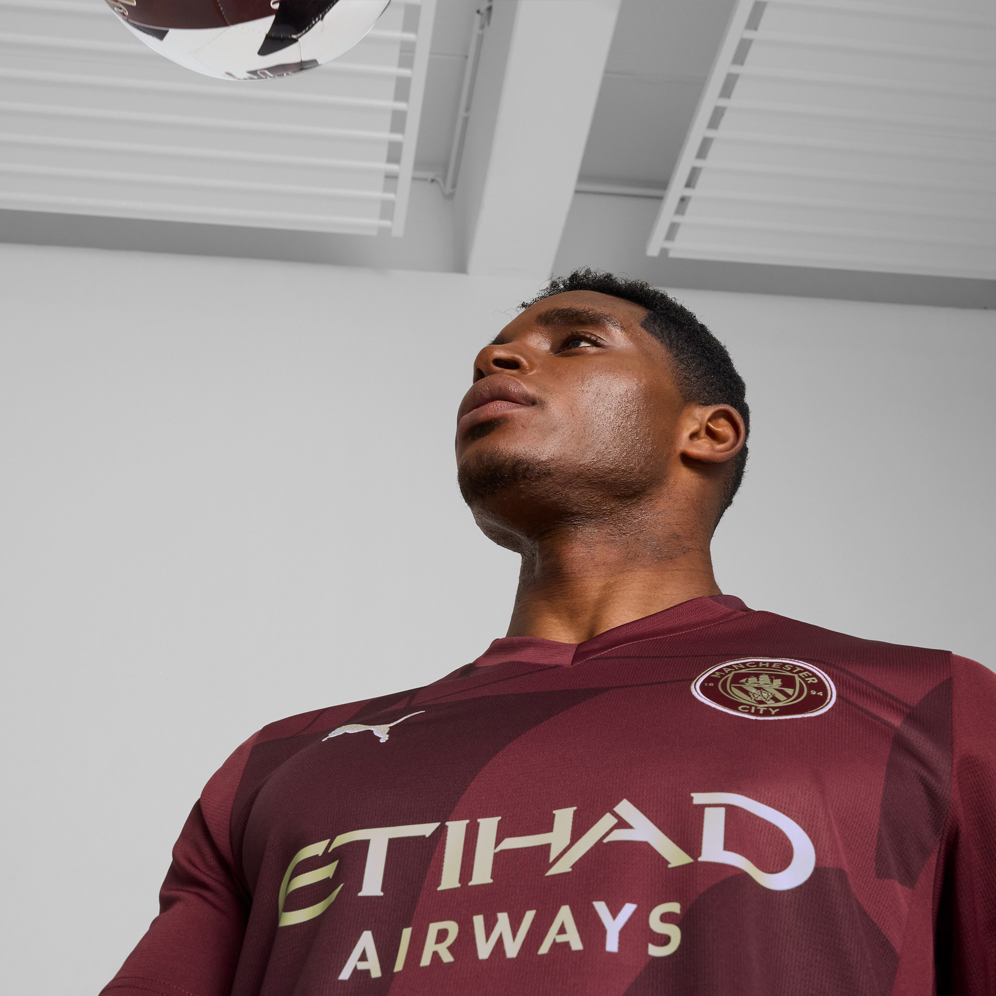 Puma Manchester City 2024-25 Erkek Kırmızı Futbol Forması