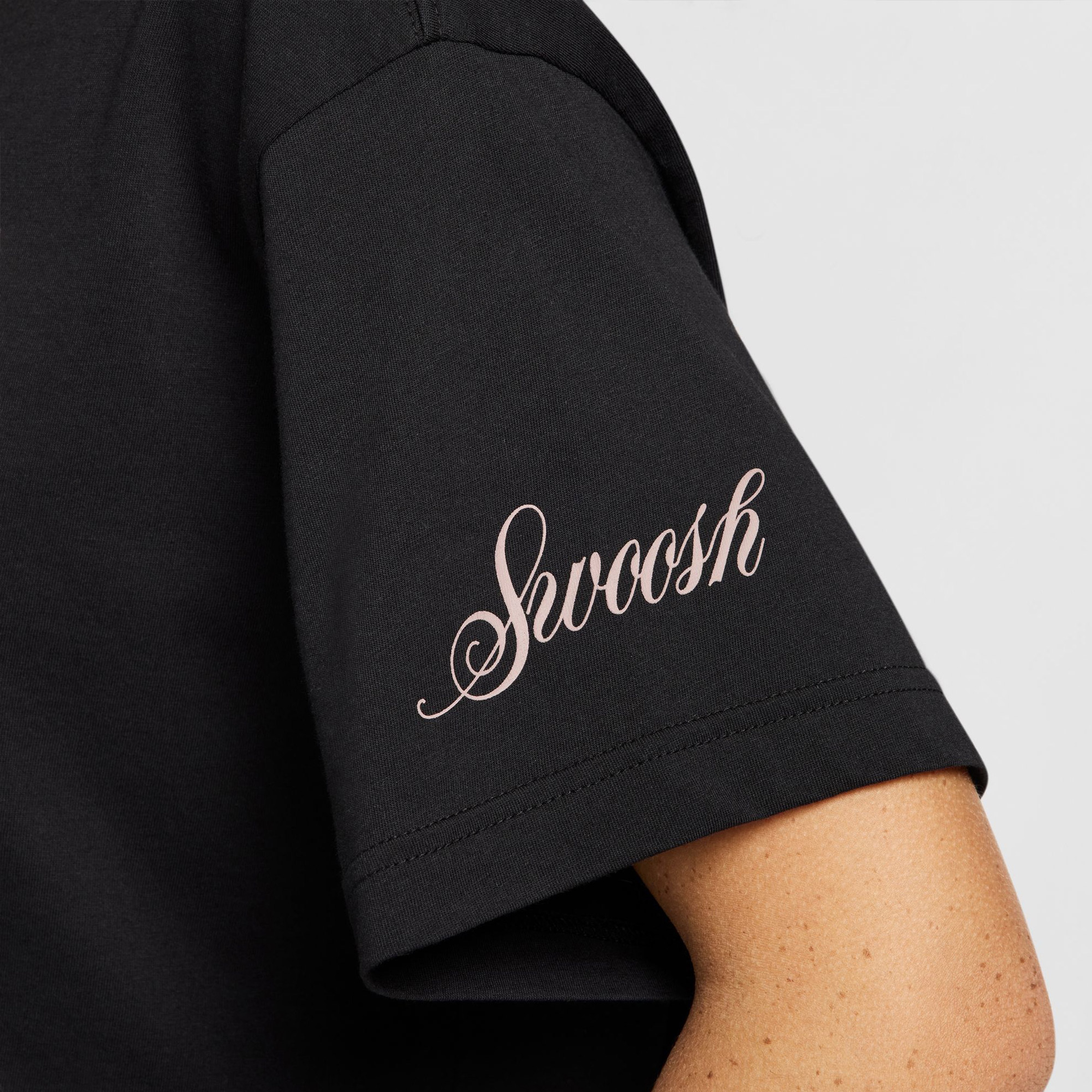 Nike Kadın Siyah T-Shirt