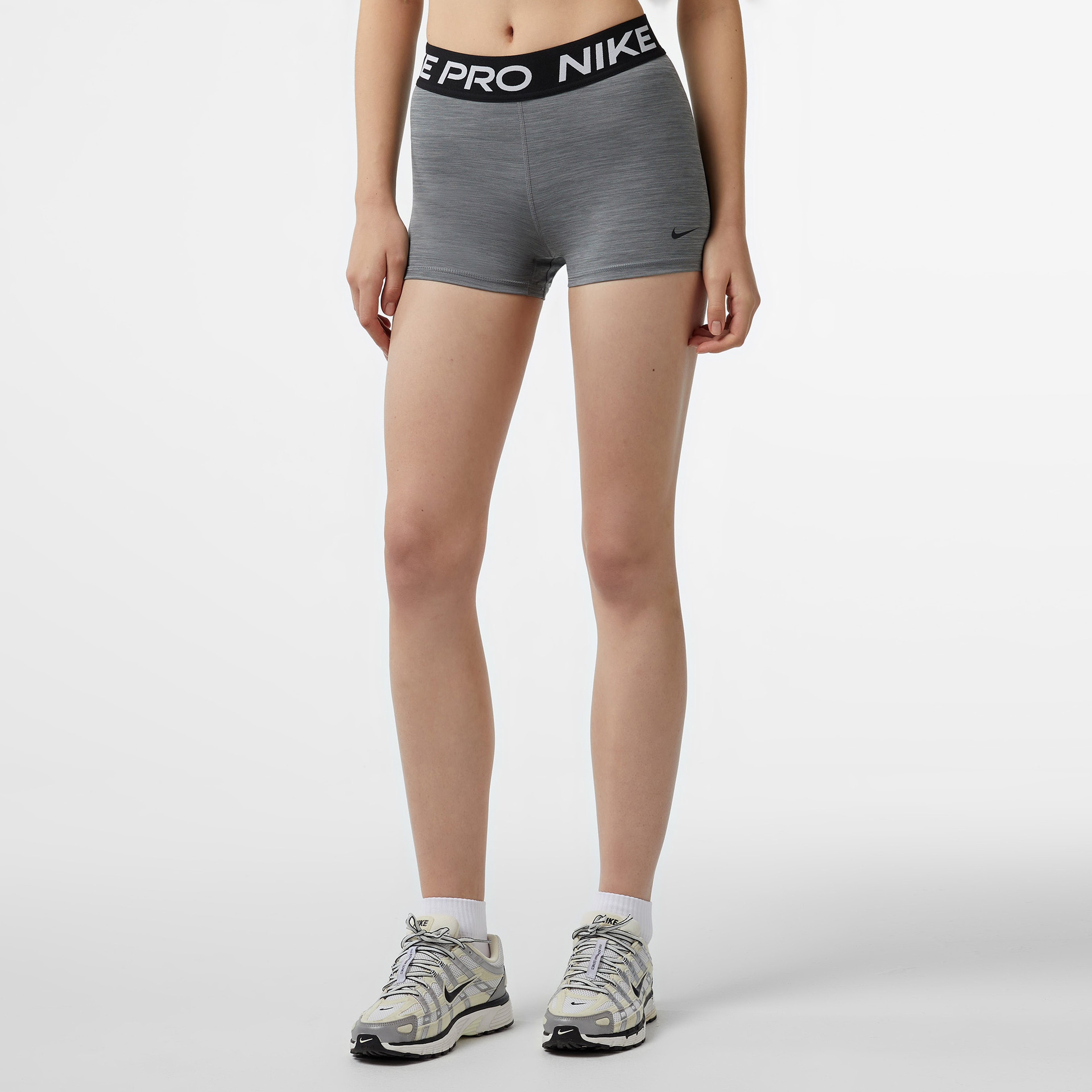 Nike 365 3İn Kadın Gri Kısa Tayt