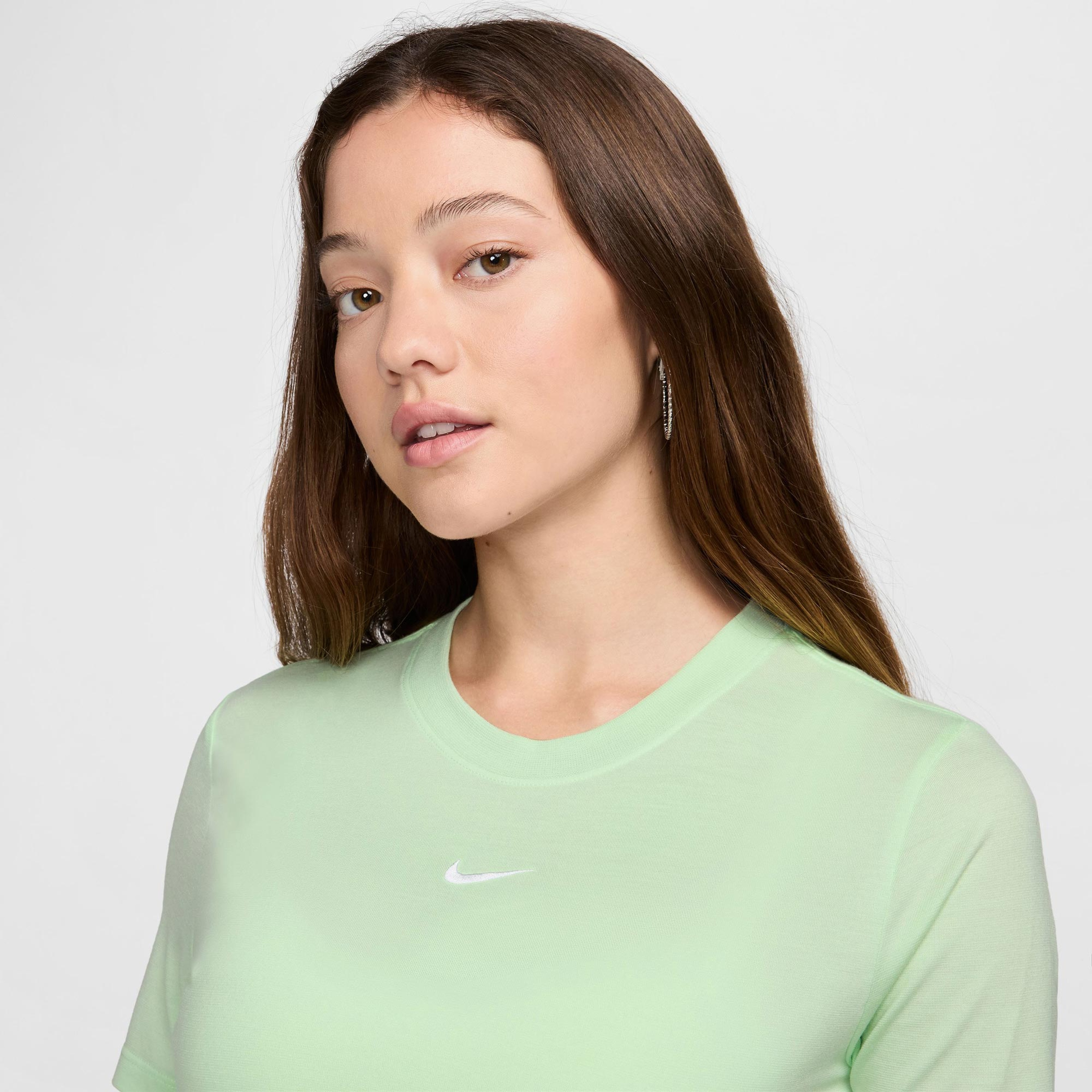 Nike Sportswear Essential Slim Crp Lbr Kadın Yeşil T-Shirt