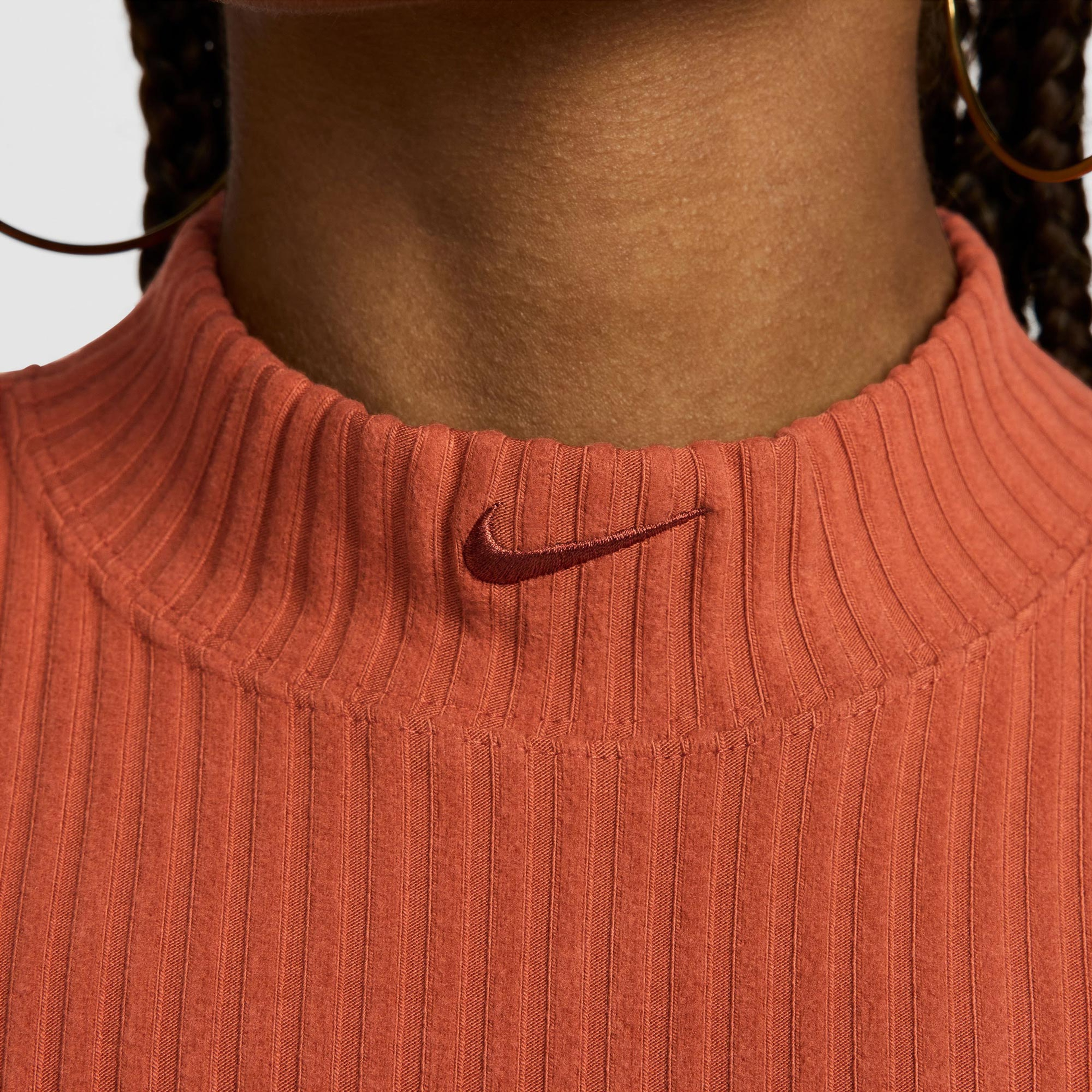 Nike Sportswear Chill Knit Kadın Turuncu T-Shirt