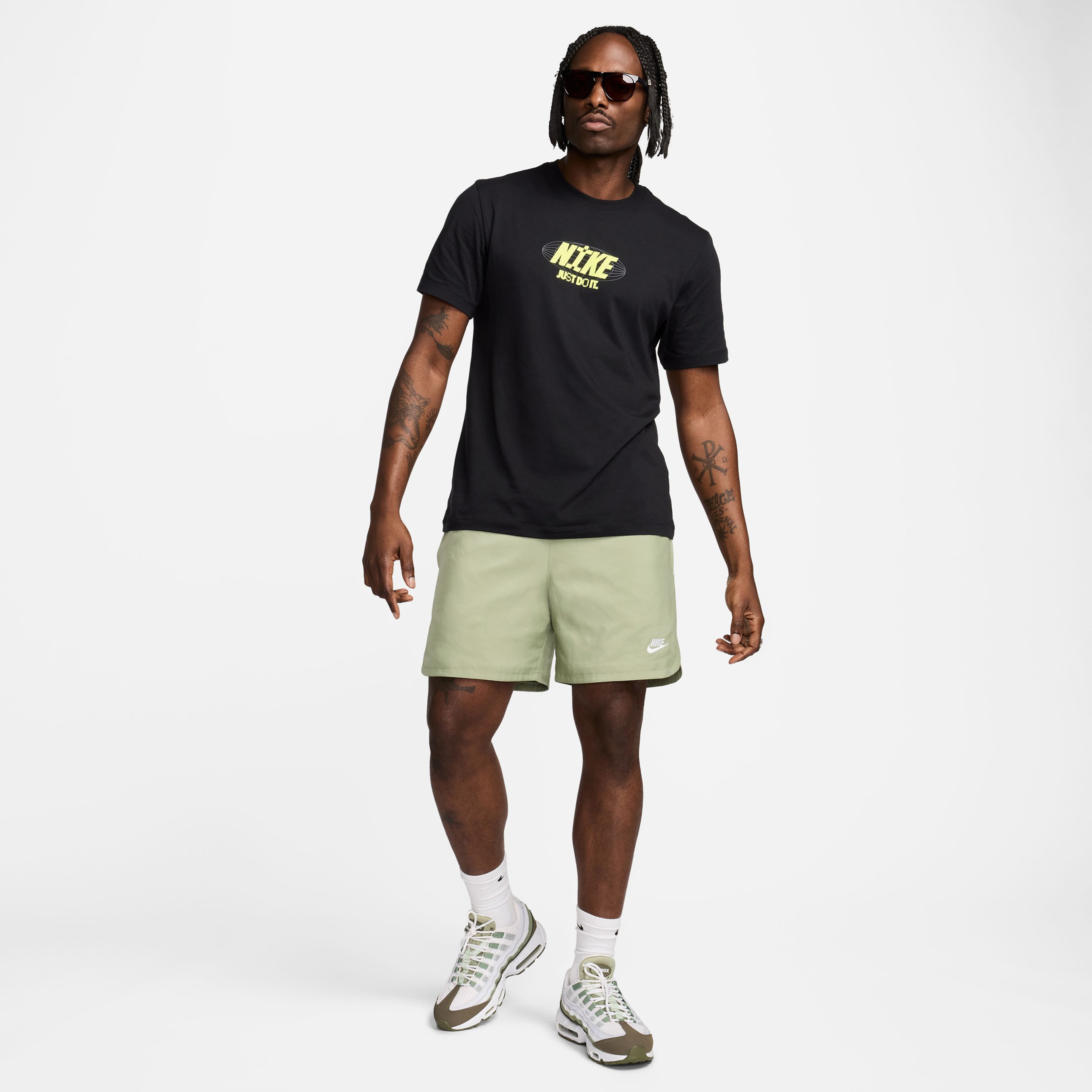Nike Sportswear Erkek Siyah T-Shirt