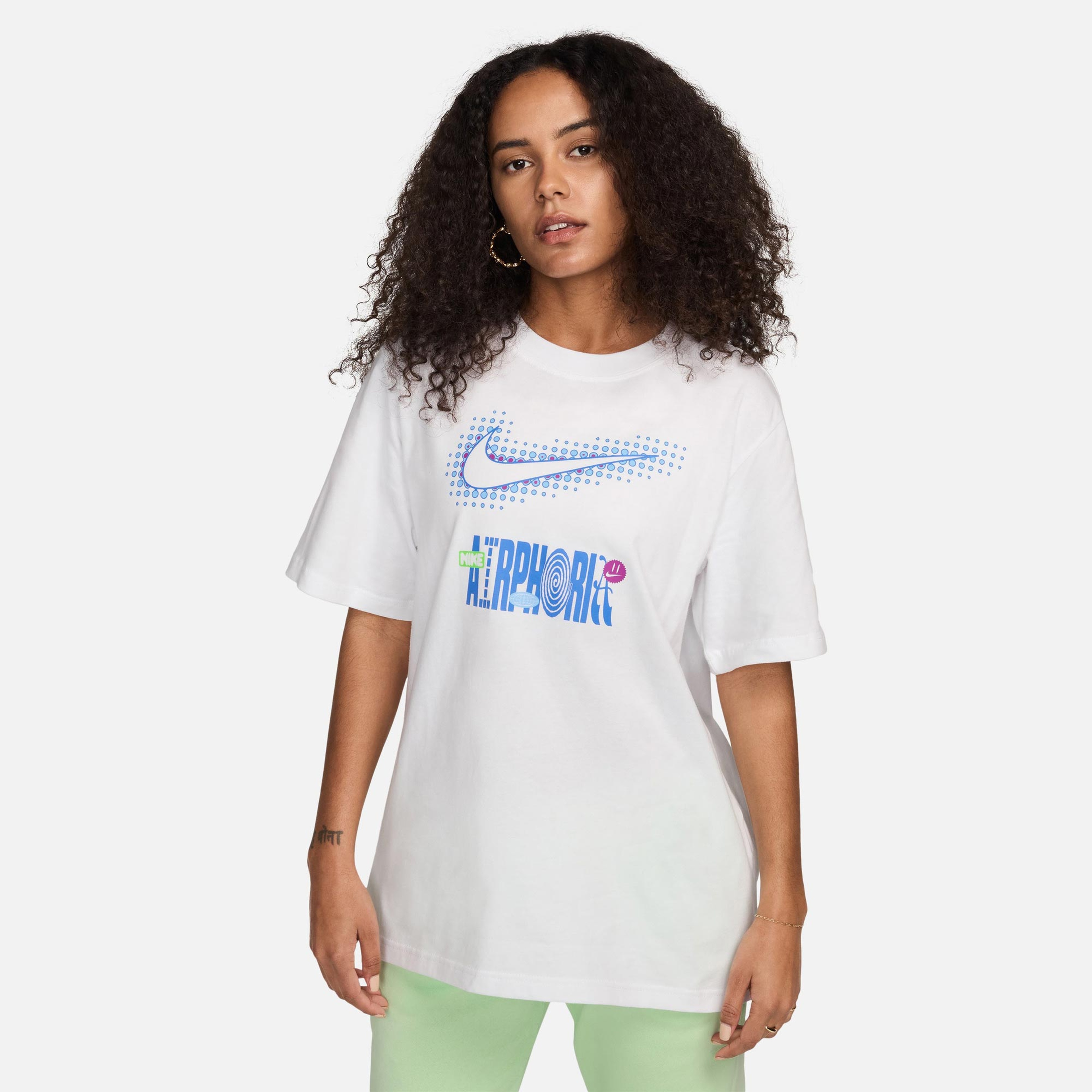 Nike Sportswear Kadın Beyaz T-Shirt