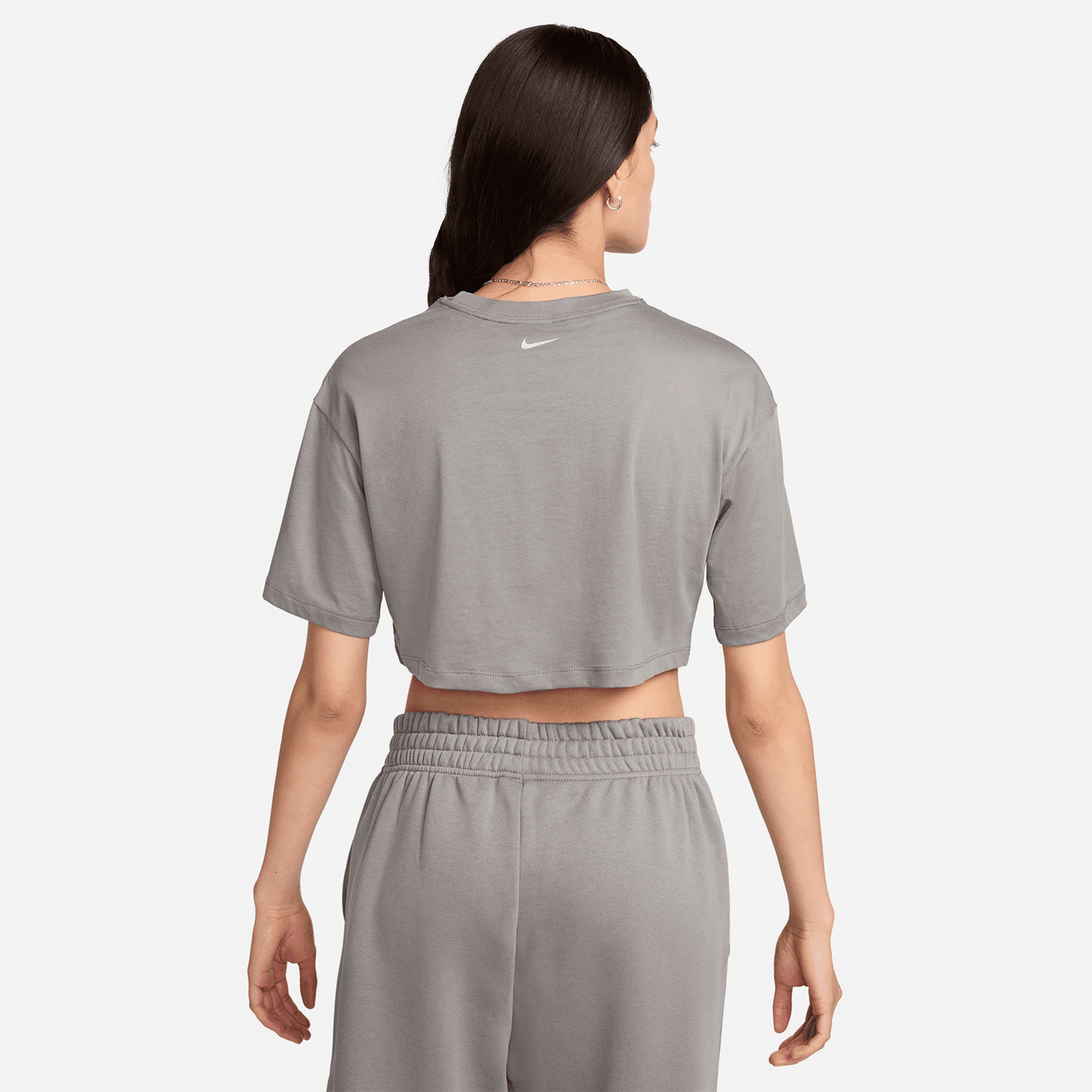 Nike Sportswear Kadın Gri T-Shirt