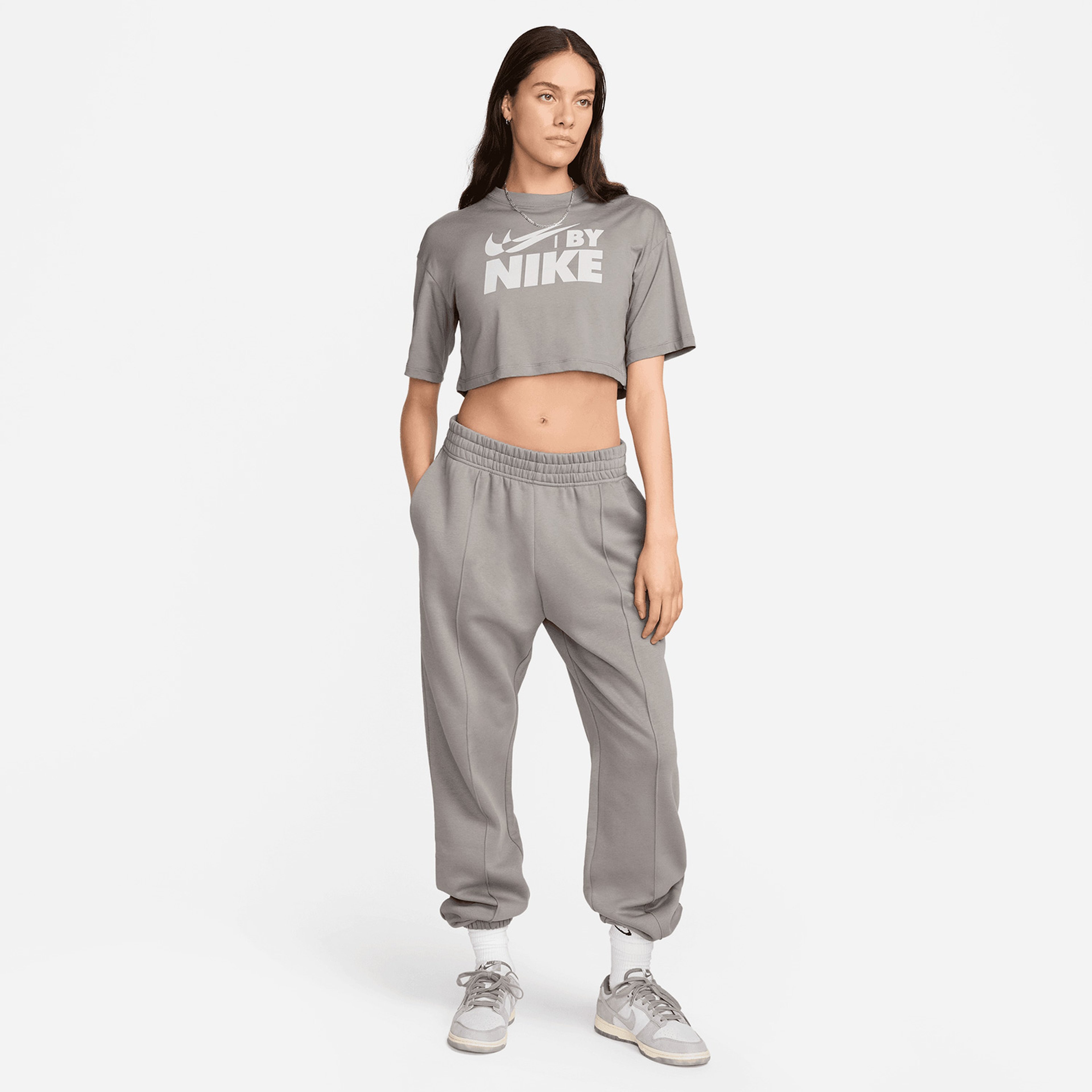 Nike Sportswear Kadın Gri T-Shirt