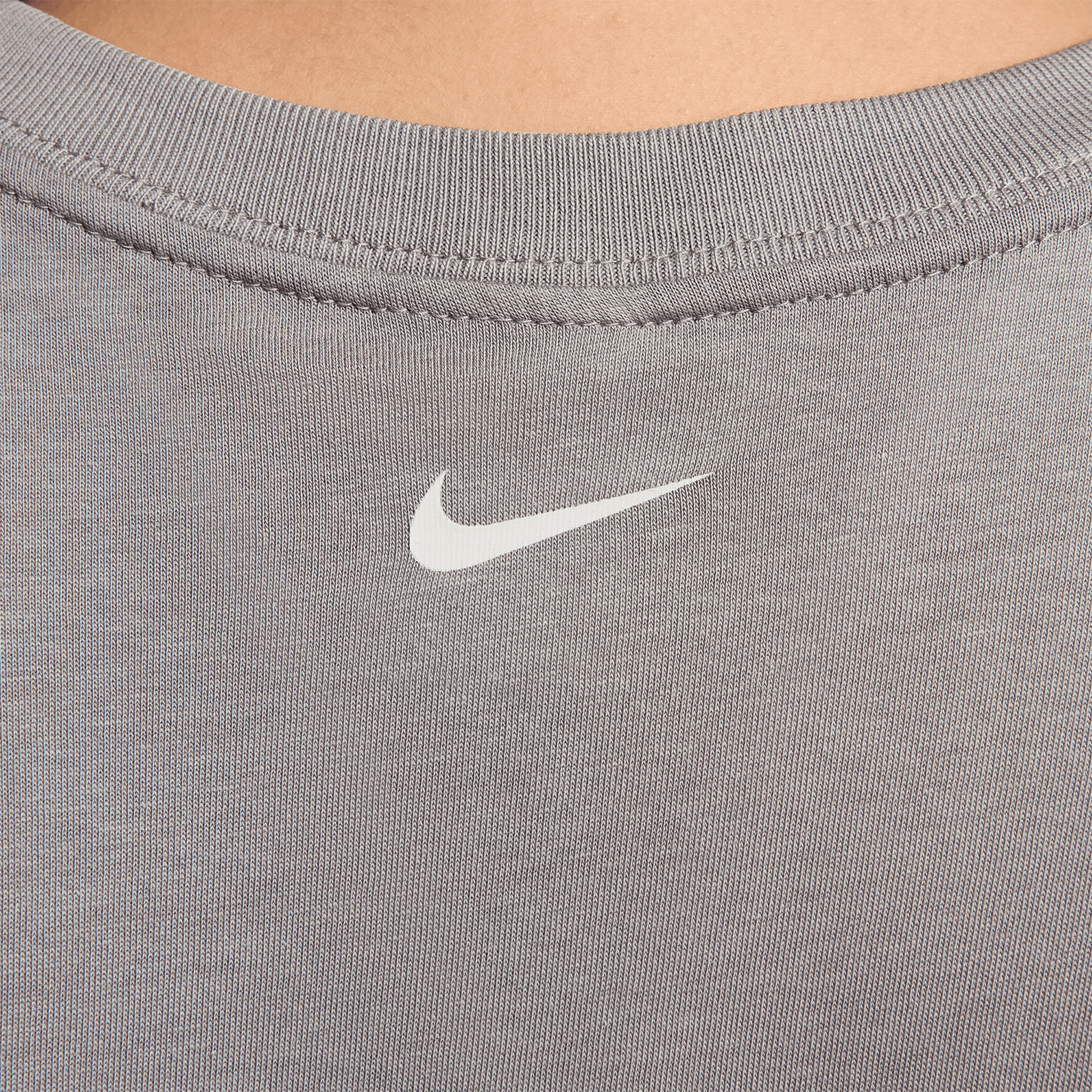 Nike Sportswear Kadın Gri T-Shirt