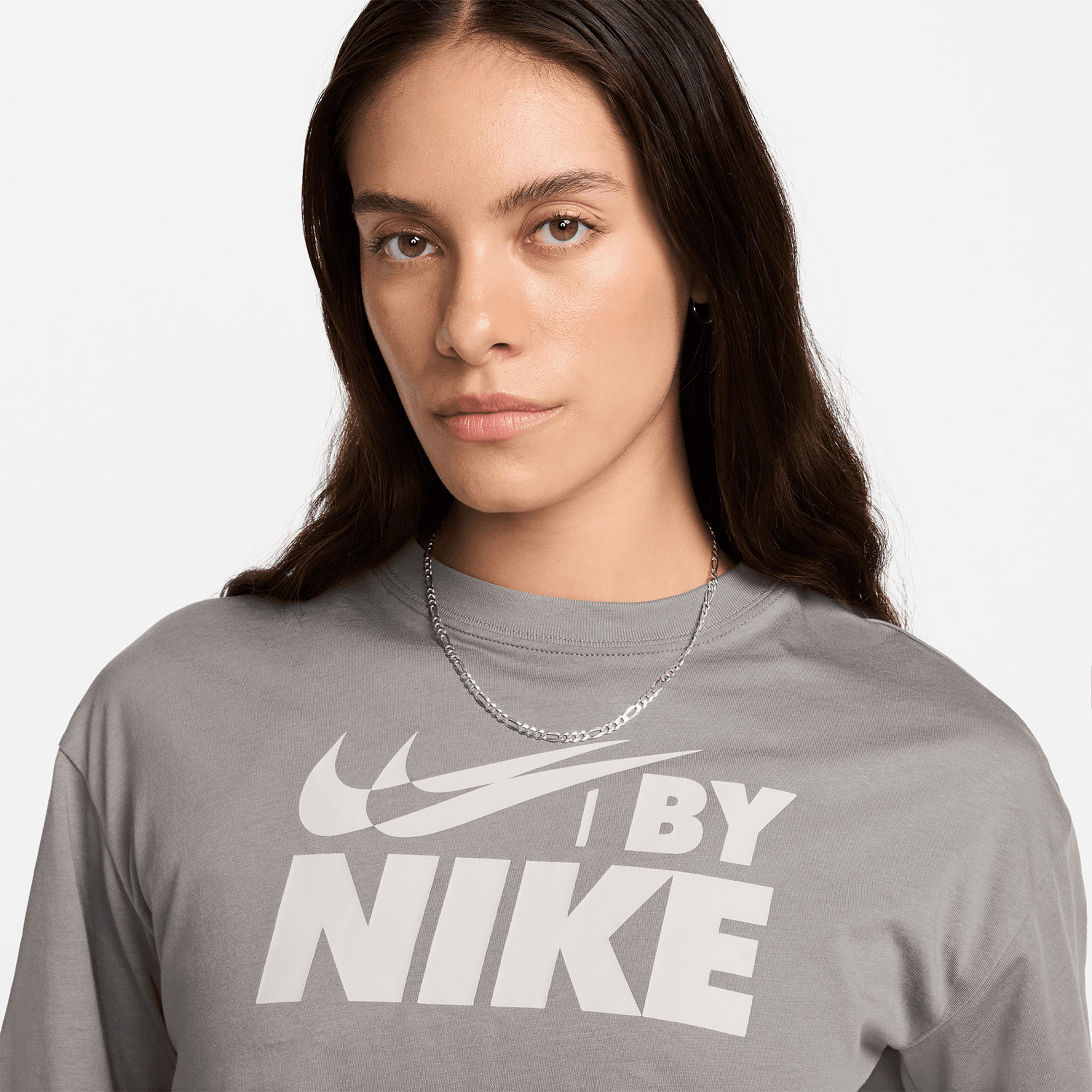 Nike Sportswear Kadın Gri T-Shirt