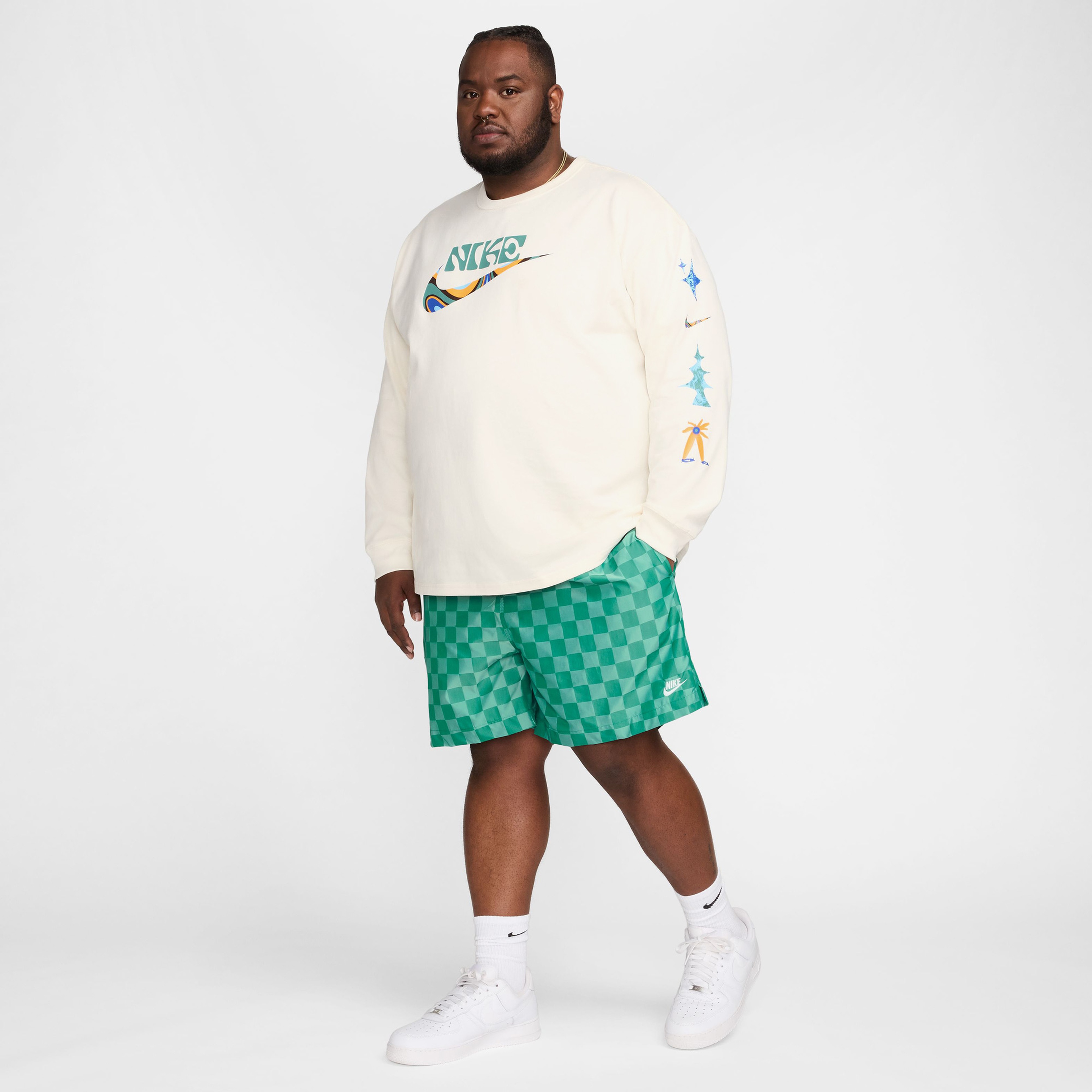 Nike Club Flow Checkers Erkek Yeşil Şort