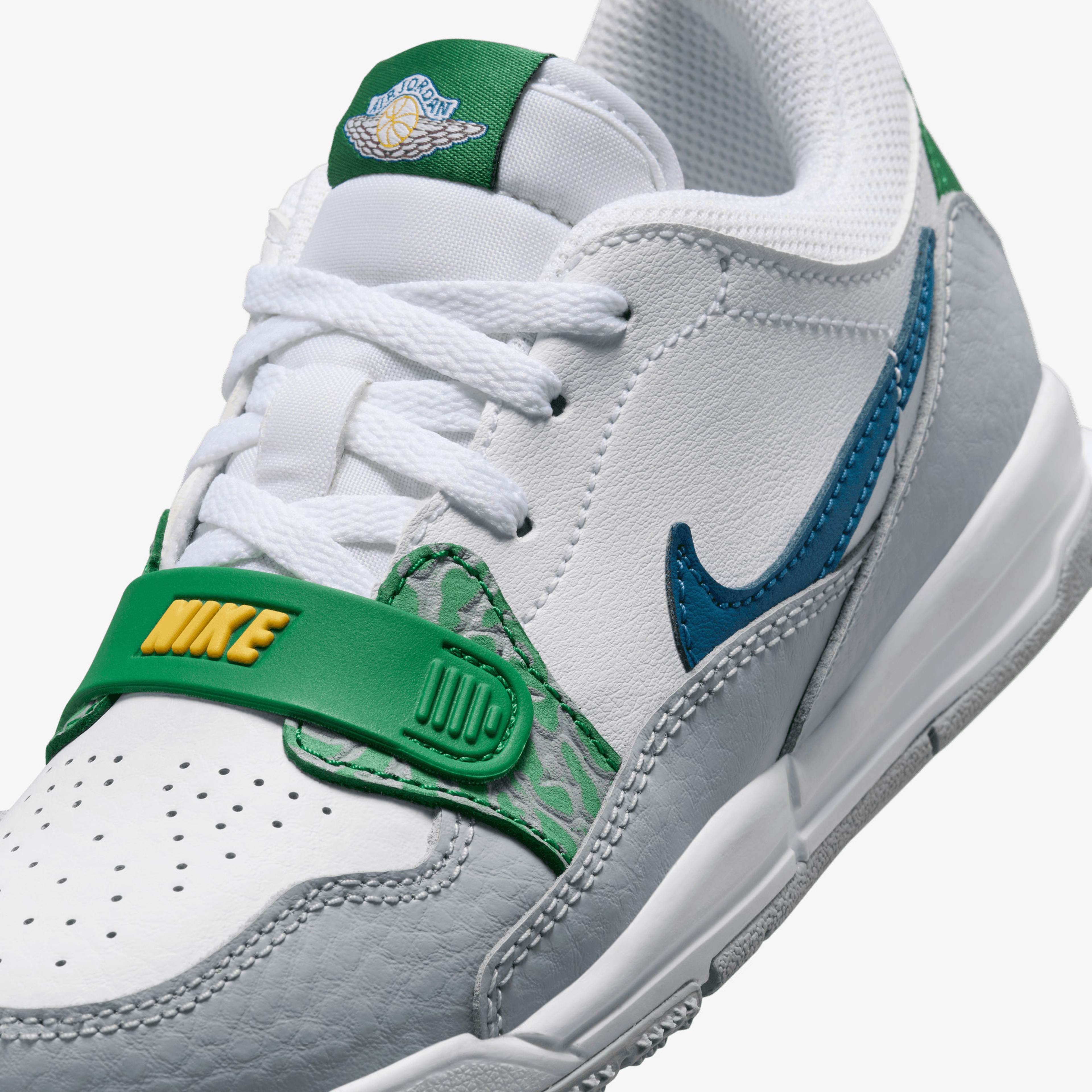 Jordan Legacy 312 Low Çocuk Beyaz Sneaker