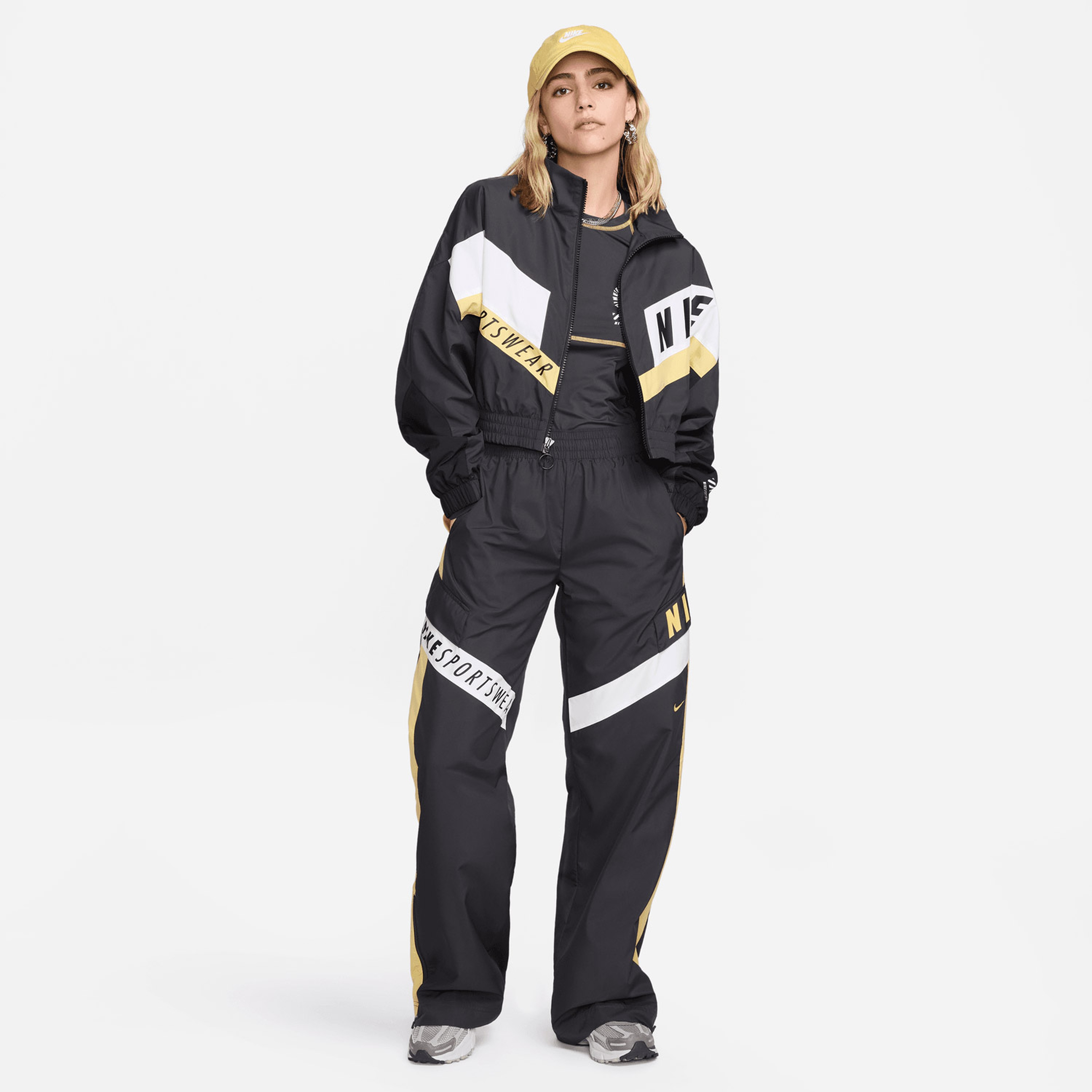 Nike Sportswear Kadın Siyah Pantolon