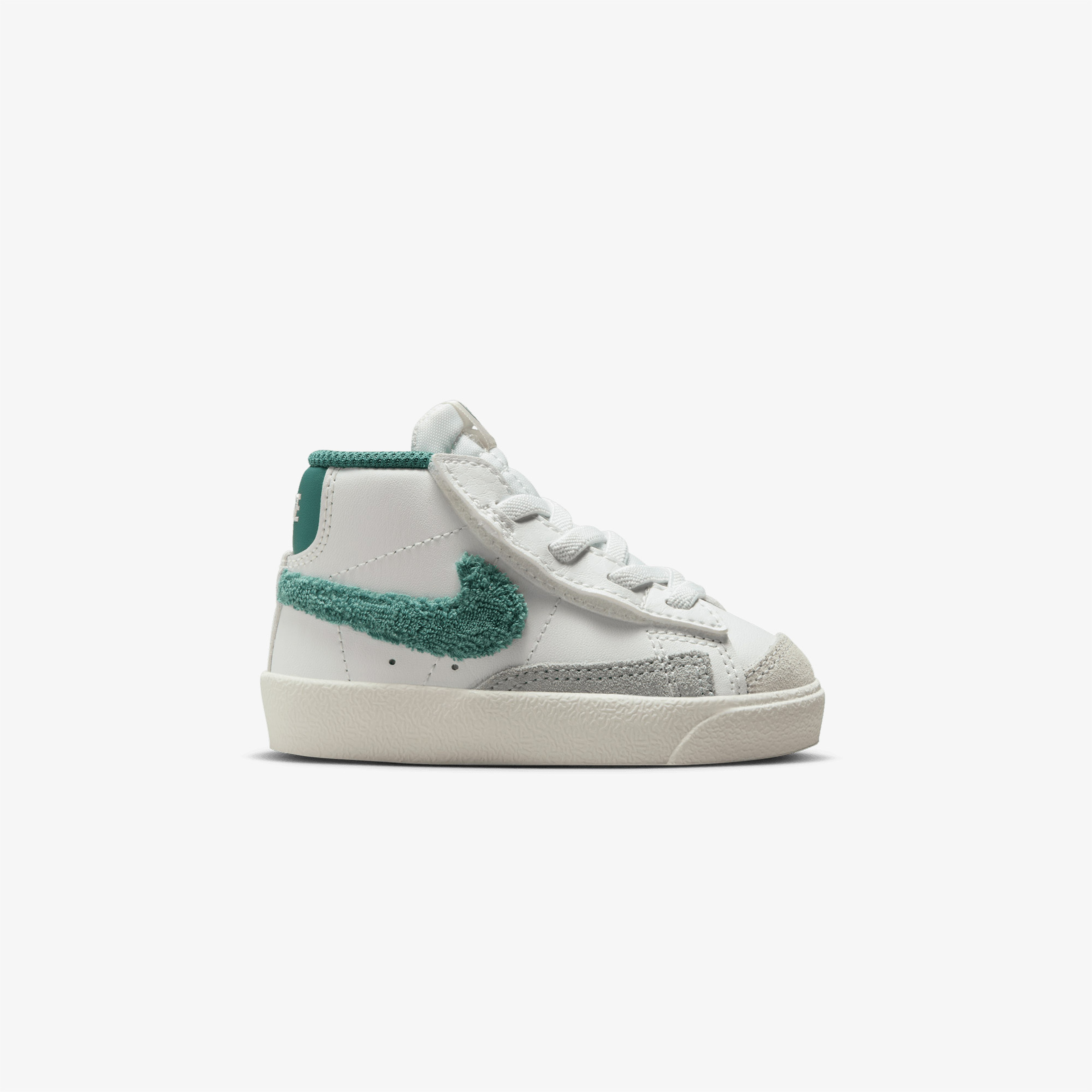 Nike Blazer Mid '77 SE Bebek Beyaz Spor Ayakkabı