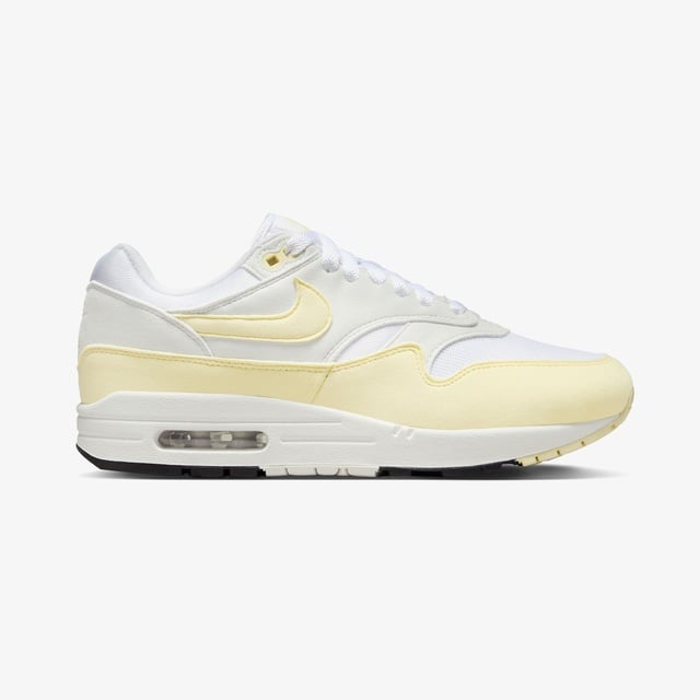 Nike Beyaz Nike Air Max 1 Kadın Spor Ayakkabı