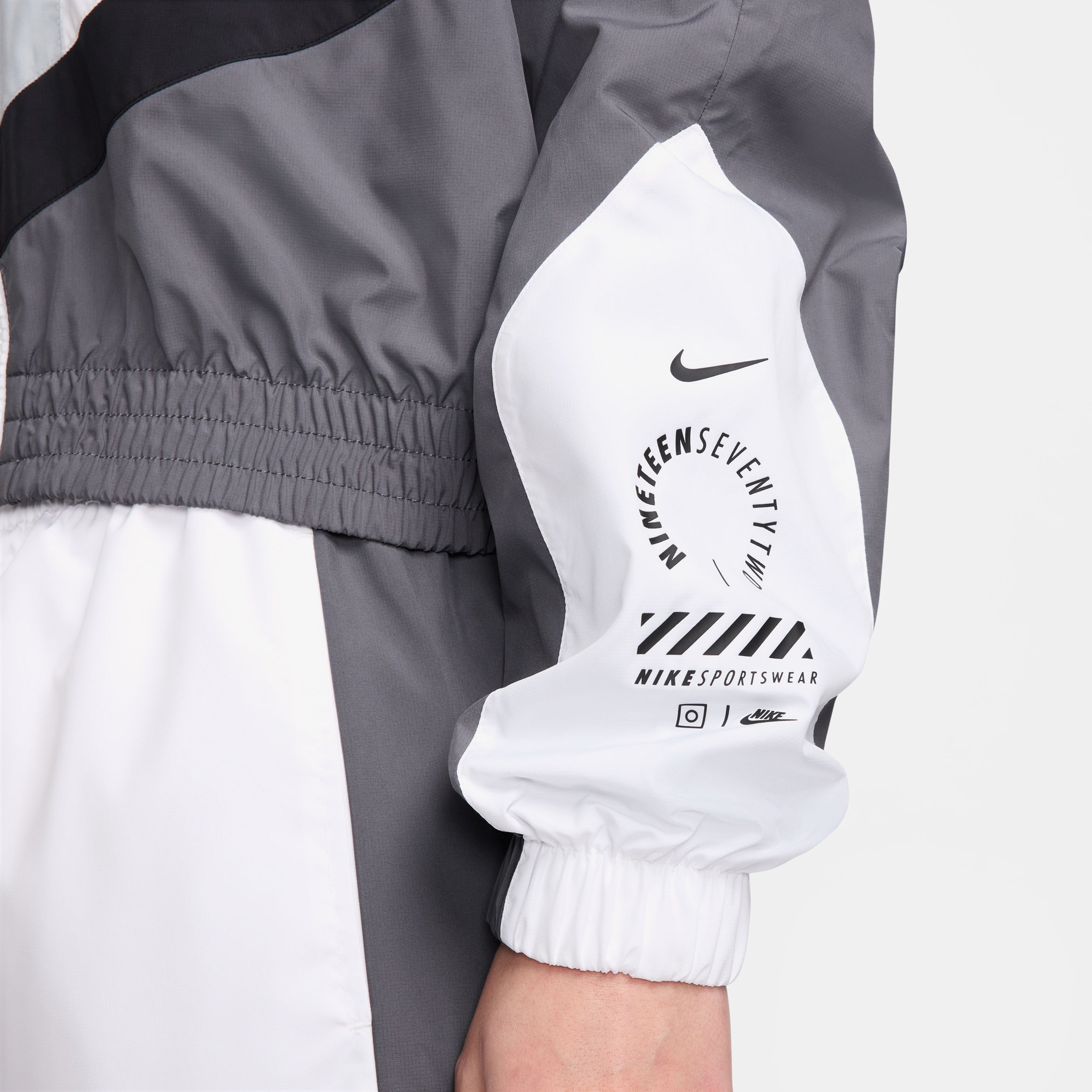 Nike Sportswear Kadın Gri Ceket