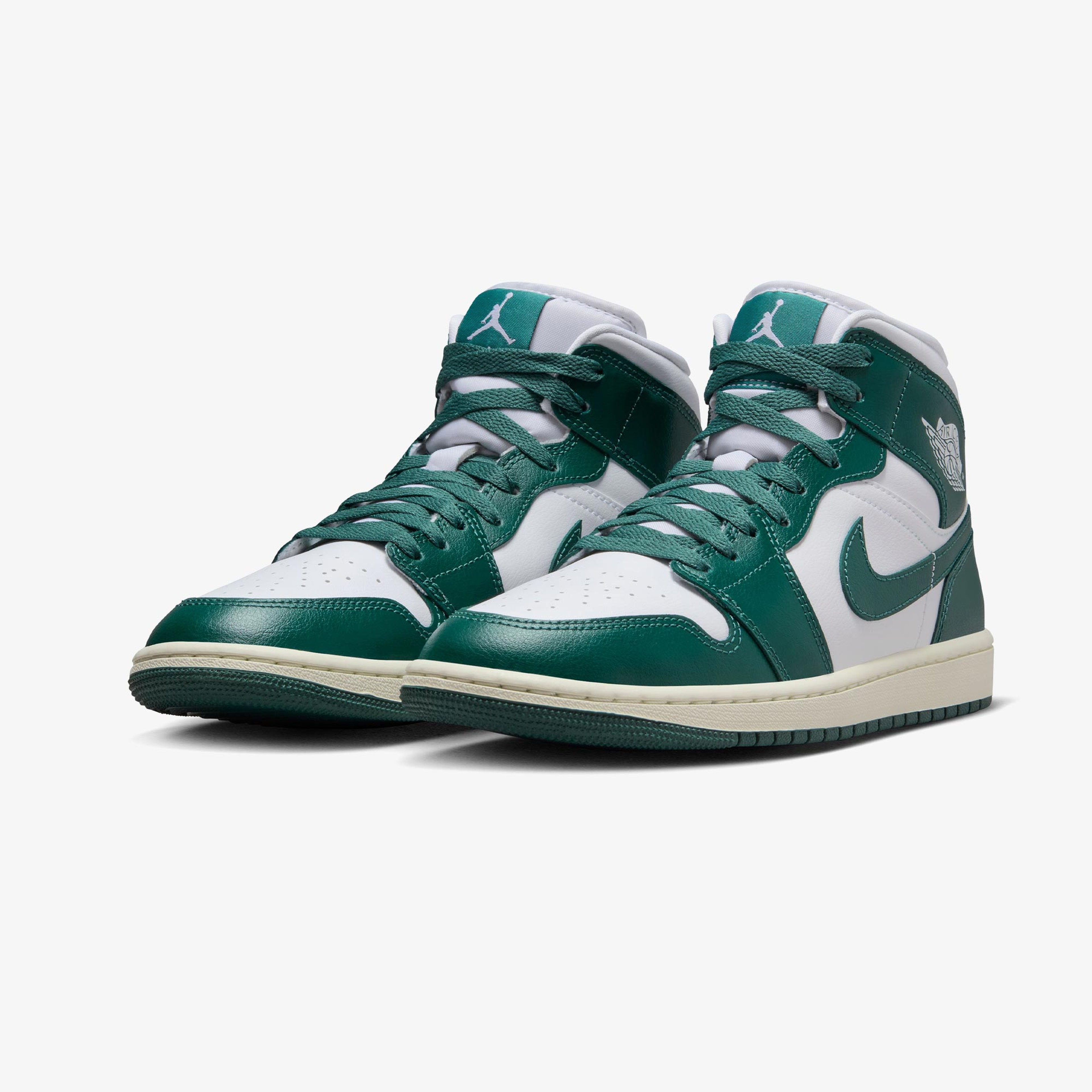 Jordan Air Jordan 1 Mid Kadın Beyaz Sneaker