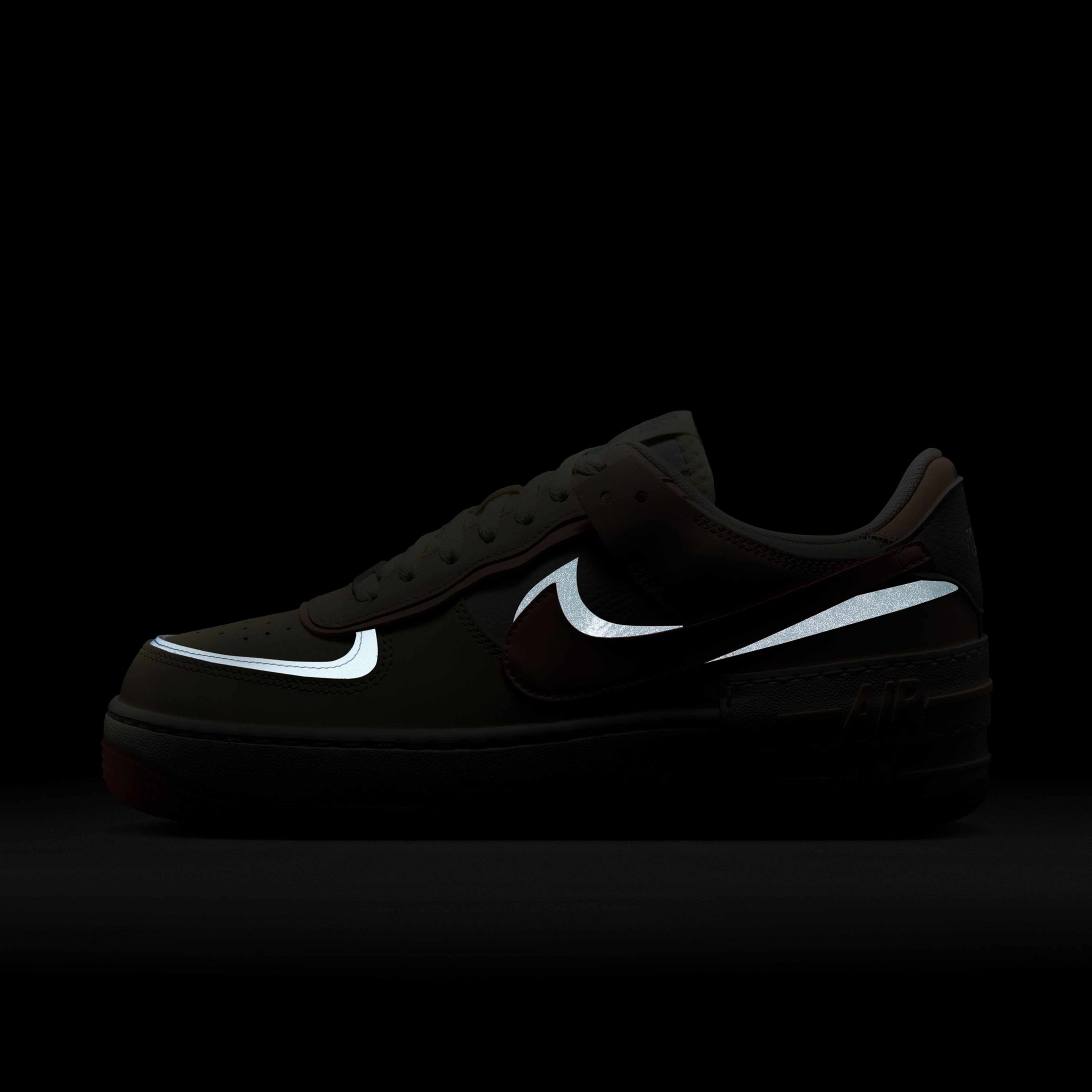 Nike Air Force 1 Shadow Kadın Beyaz Sneaker