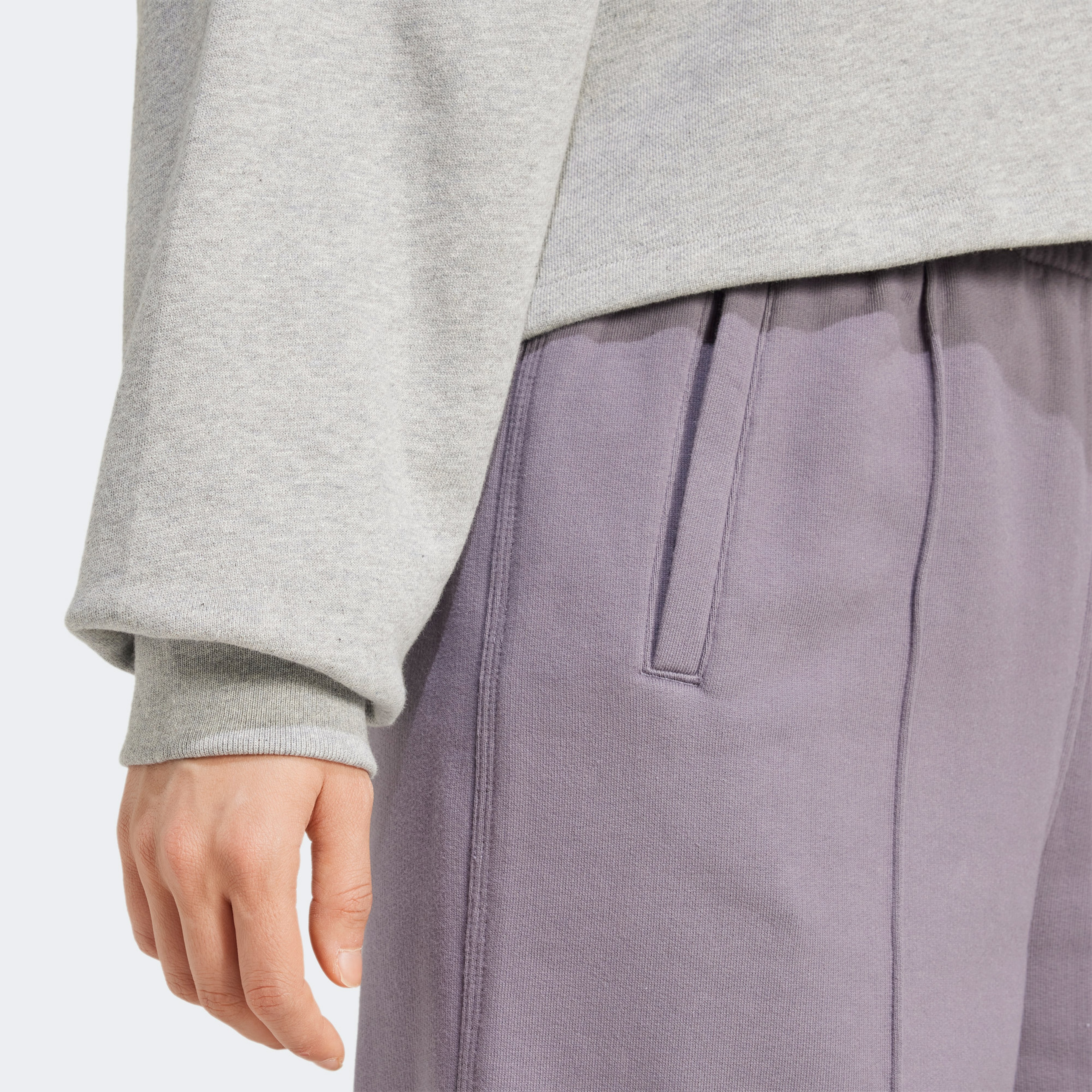 adidas Essentials Fleece Kadın Gri Sweatshirt