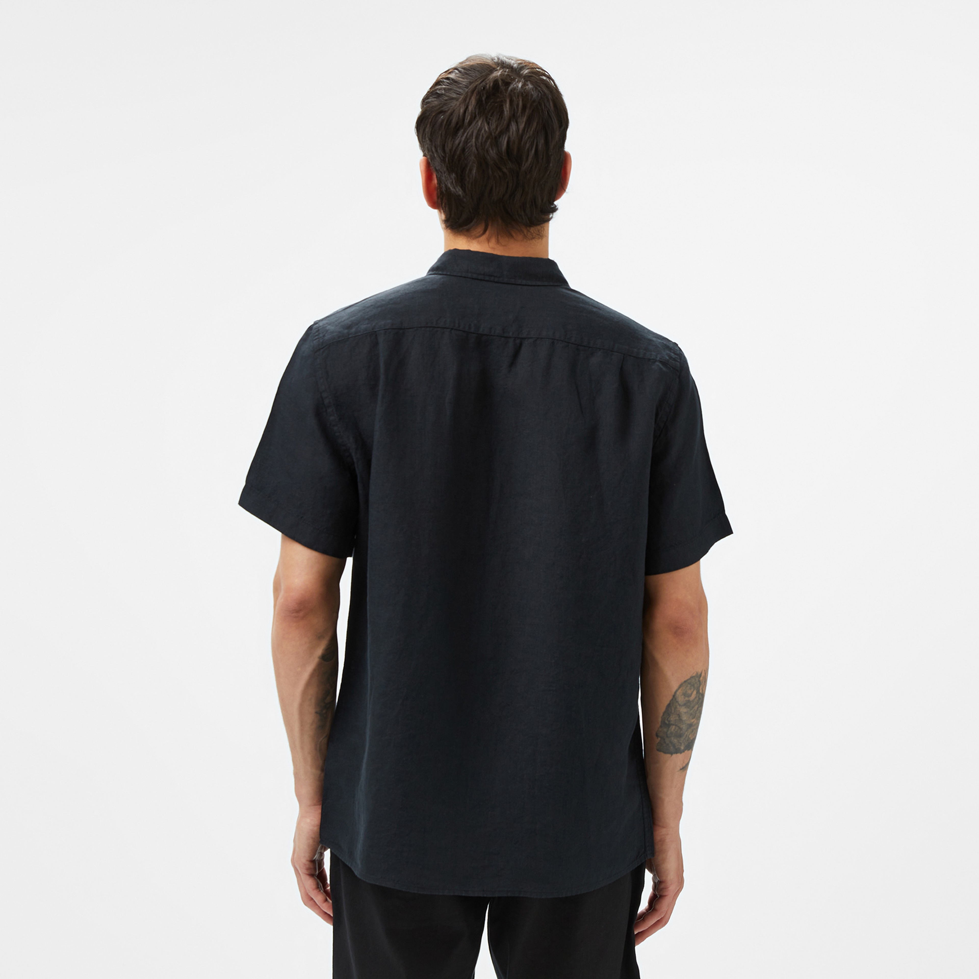 Lacoste Erkek Regular Fit Kısa Kollu Düğmeli Yaka Keten Siyah Gömlek