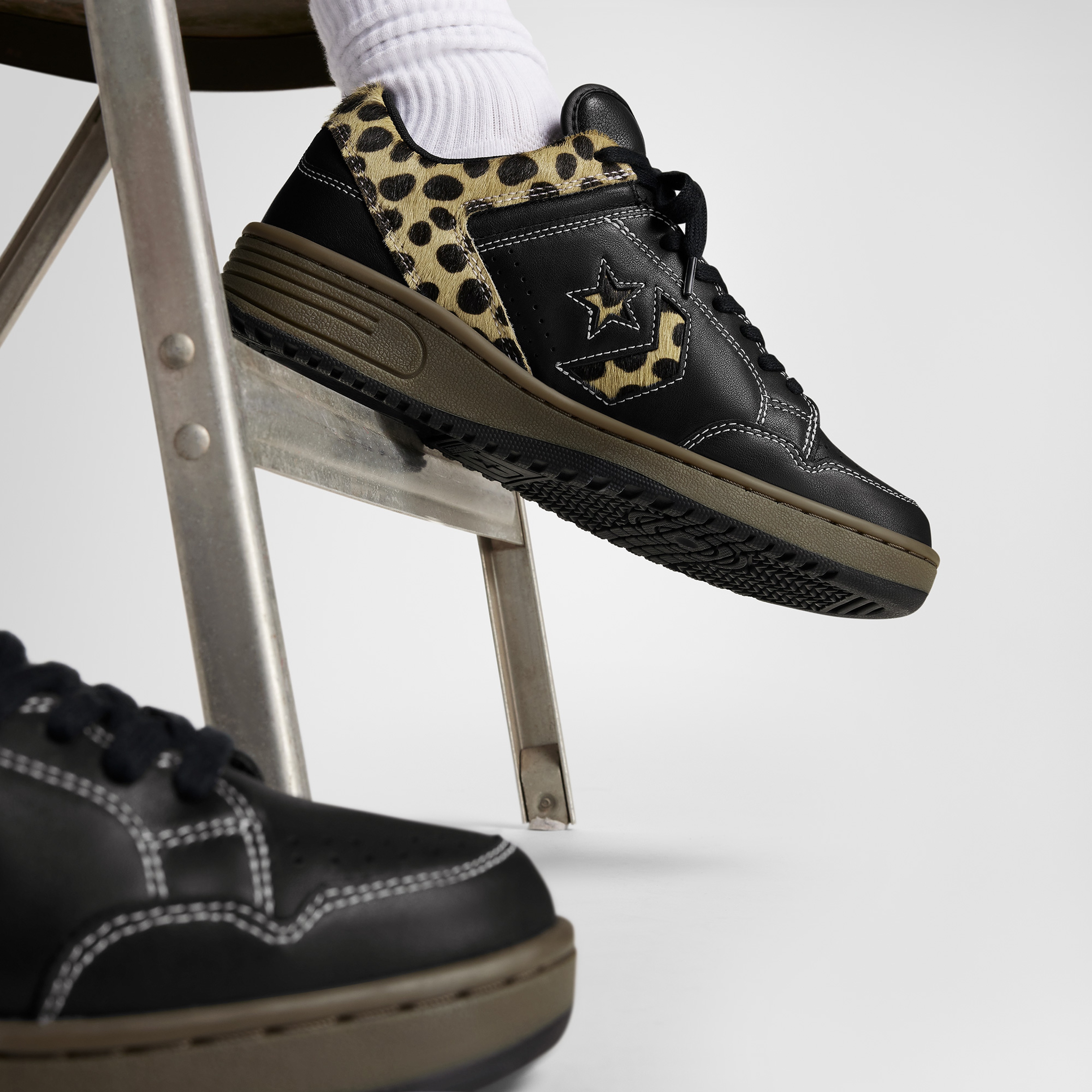 Converse Weapon Pony Hair Unisex Siyah Deri Sneaker