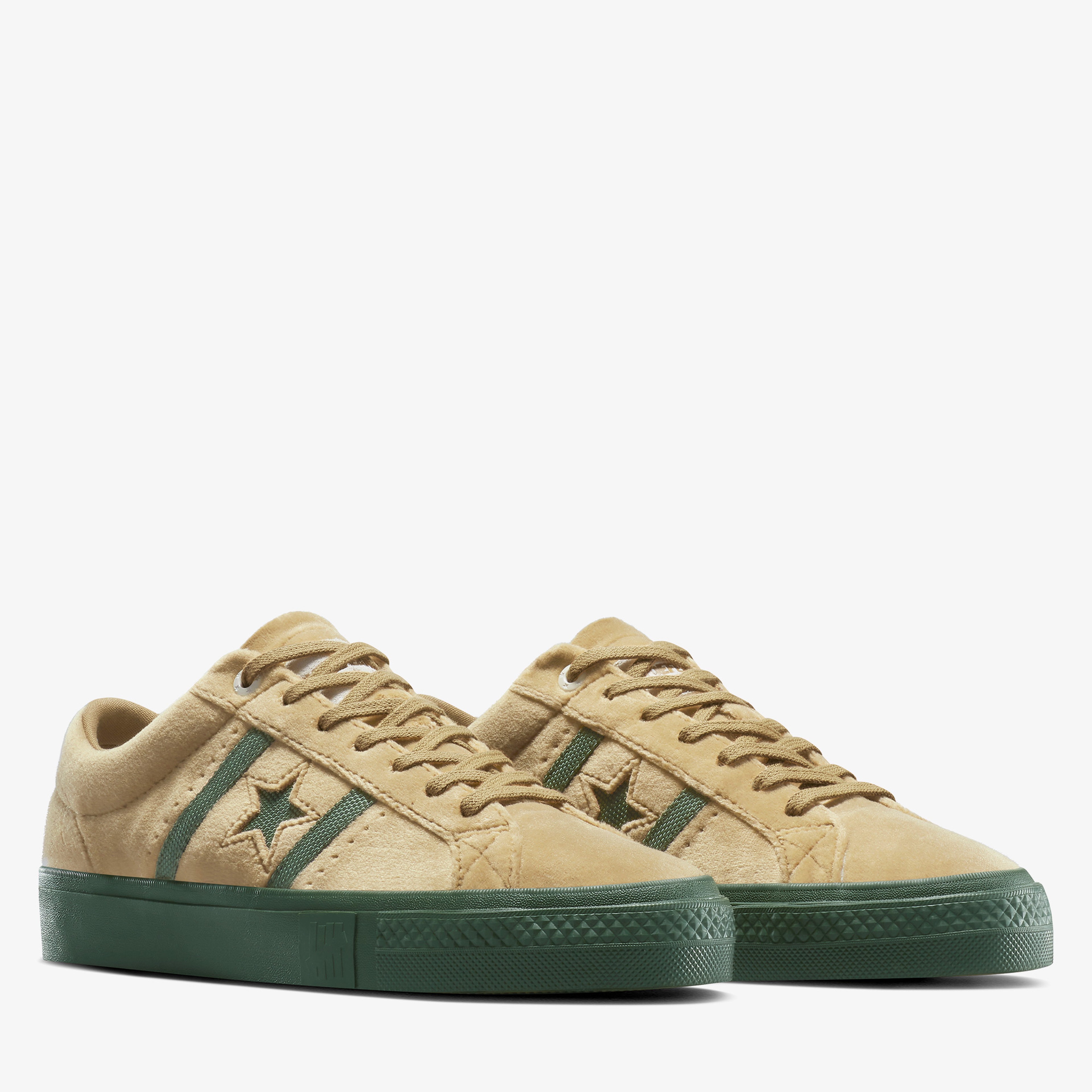 Converse x UNDEFEATED One Star Academy Pro Erkek Krem Sneaker