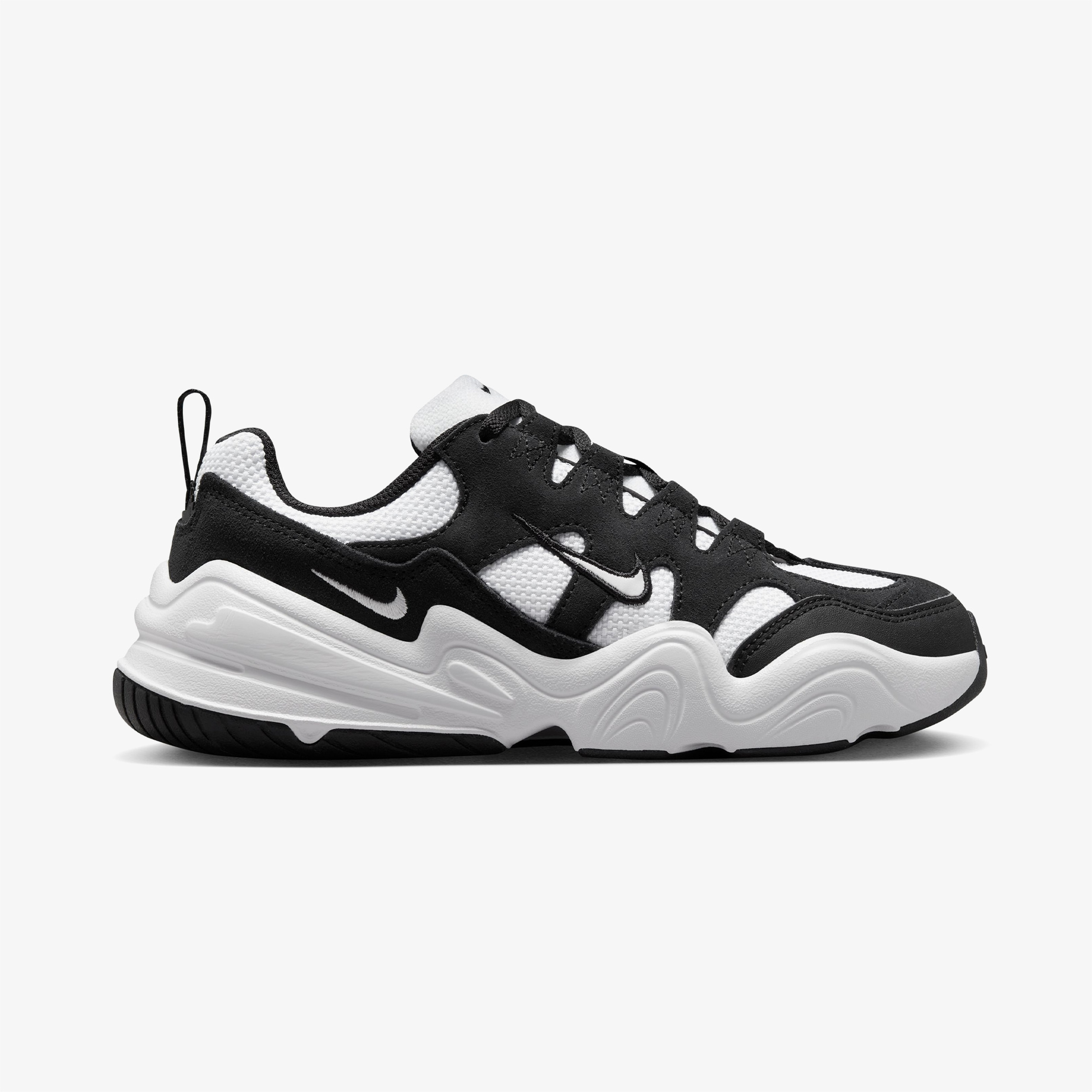 Nike Tech Hera Kadın Beyaz/Siyah Spor Ayakkabı