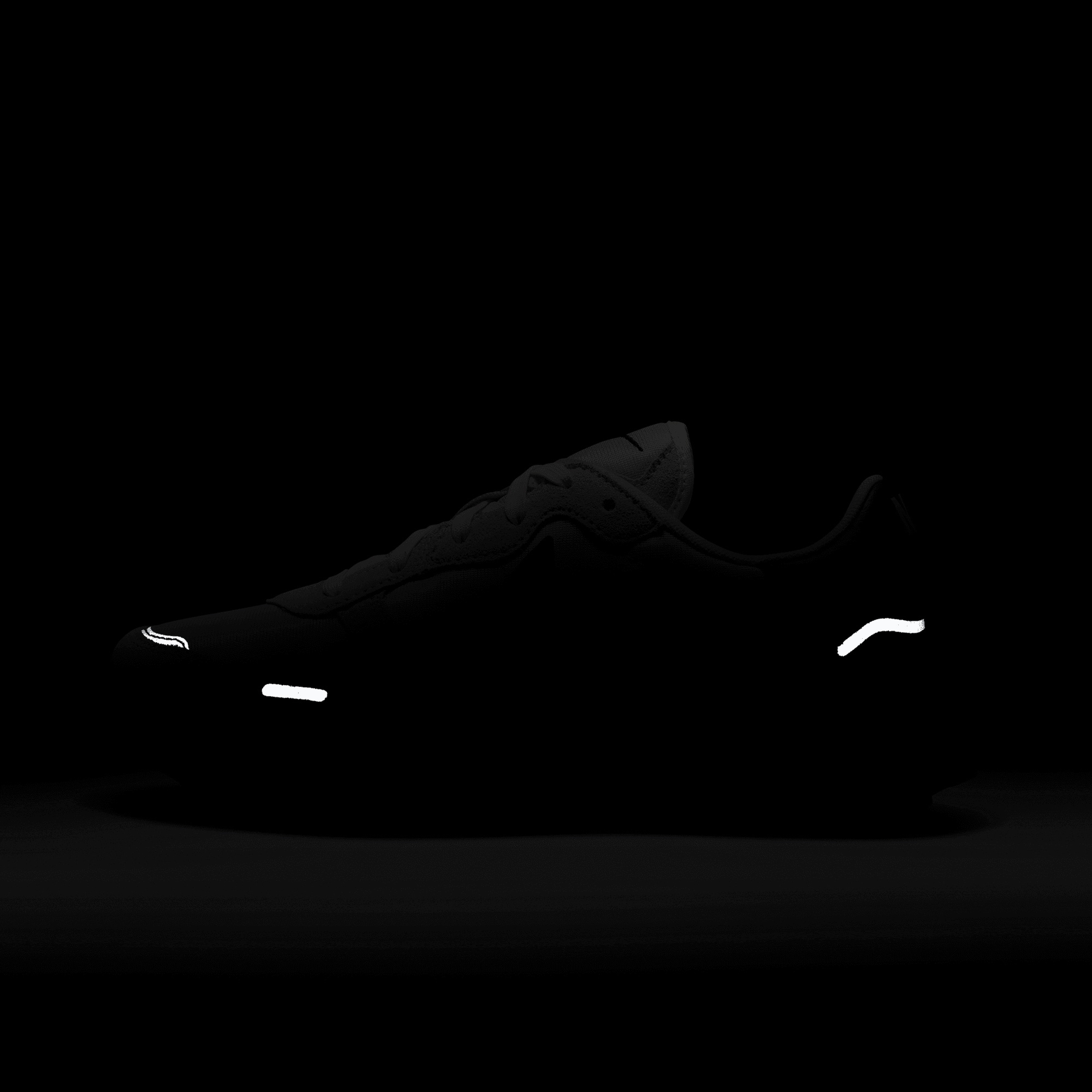 Nike Phoenix Waffle Kadın Beyaz Sneaker