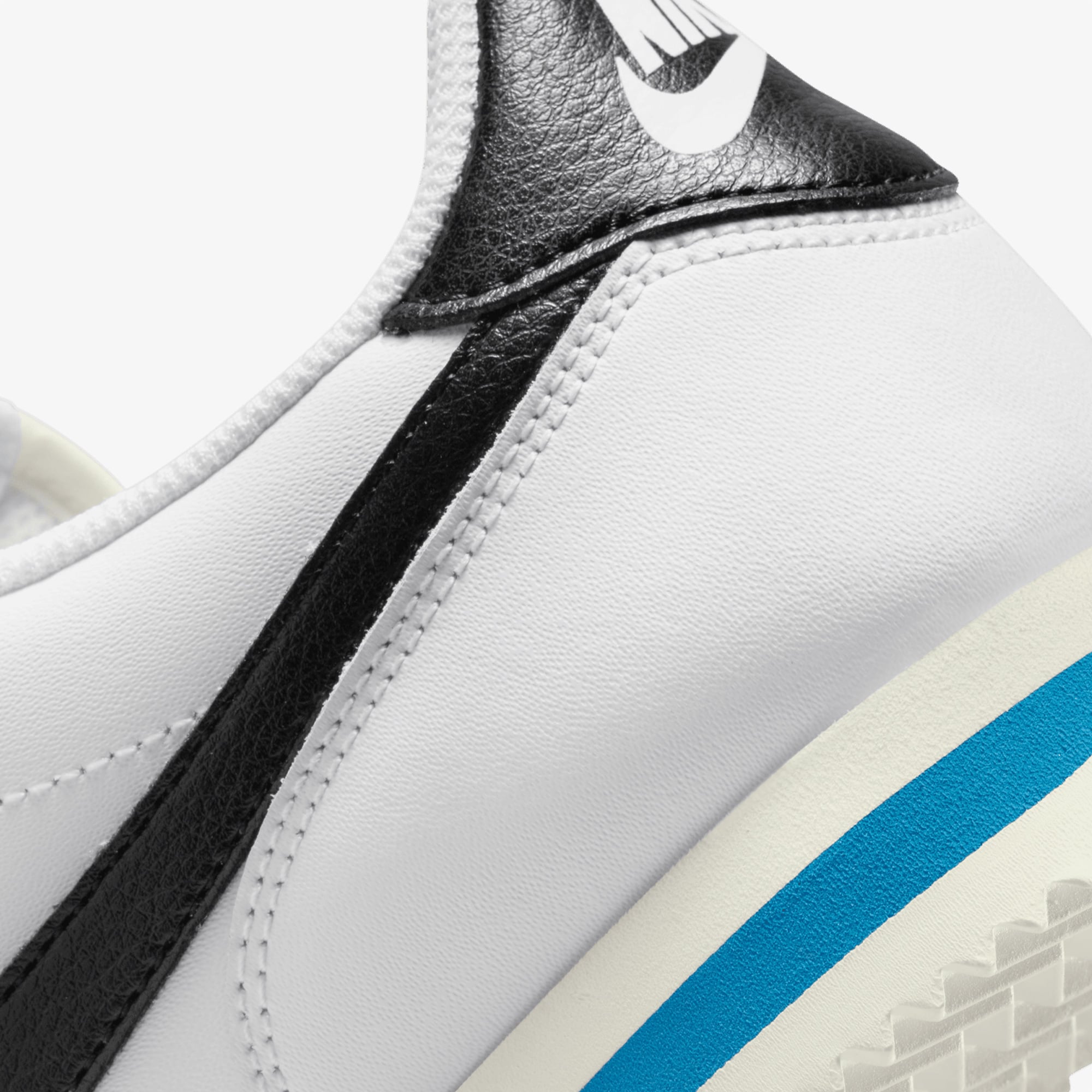 Nike Cortez Kadın Beyaz Spor Ayakkabı