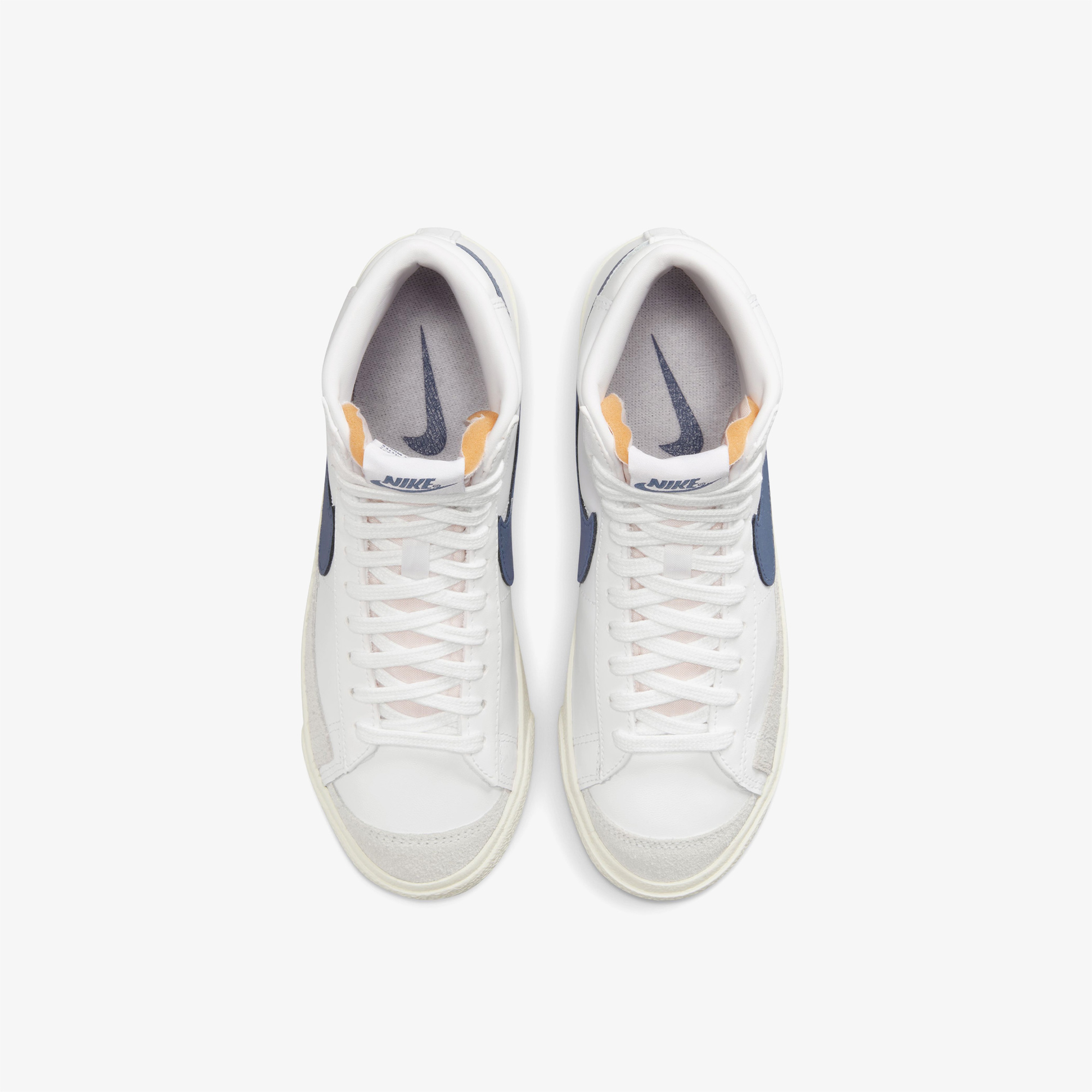 Nike Blazer Mid '77 Kadın Beyaz Spor Ayakkabı