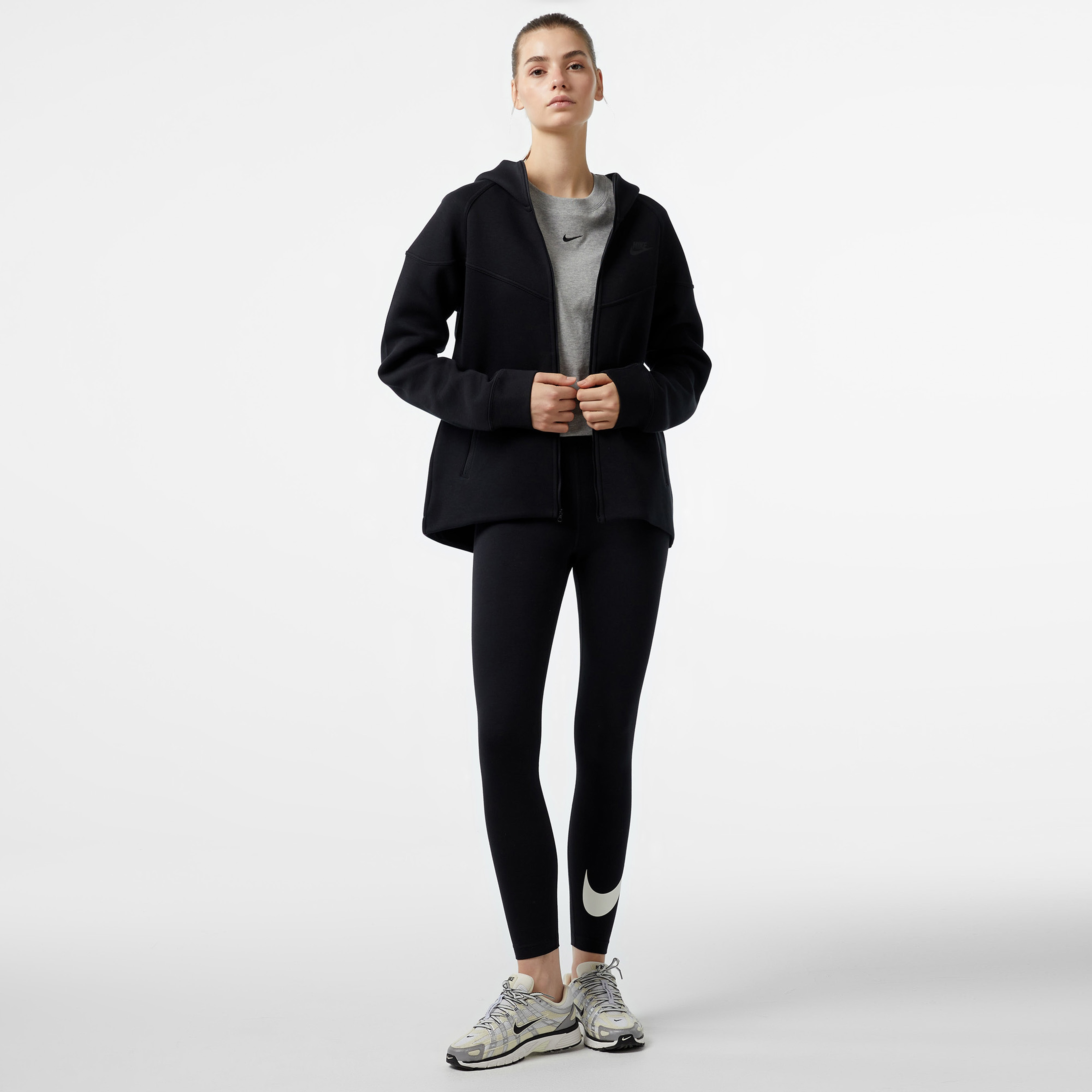 Nike Sportswear Tech Fleece Windrunner Kadın Siyah Eşofman Üstü