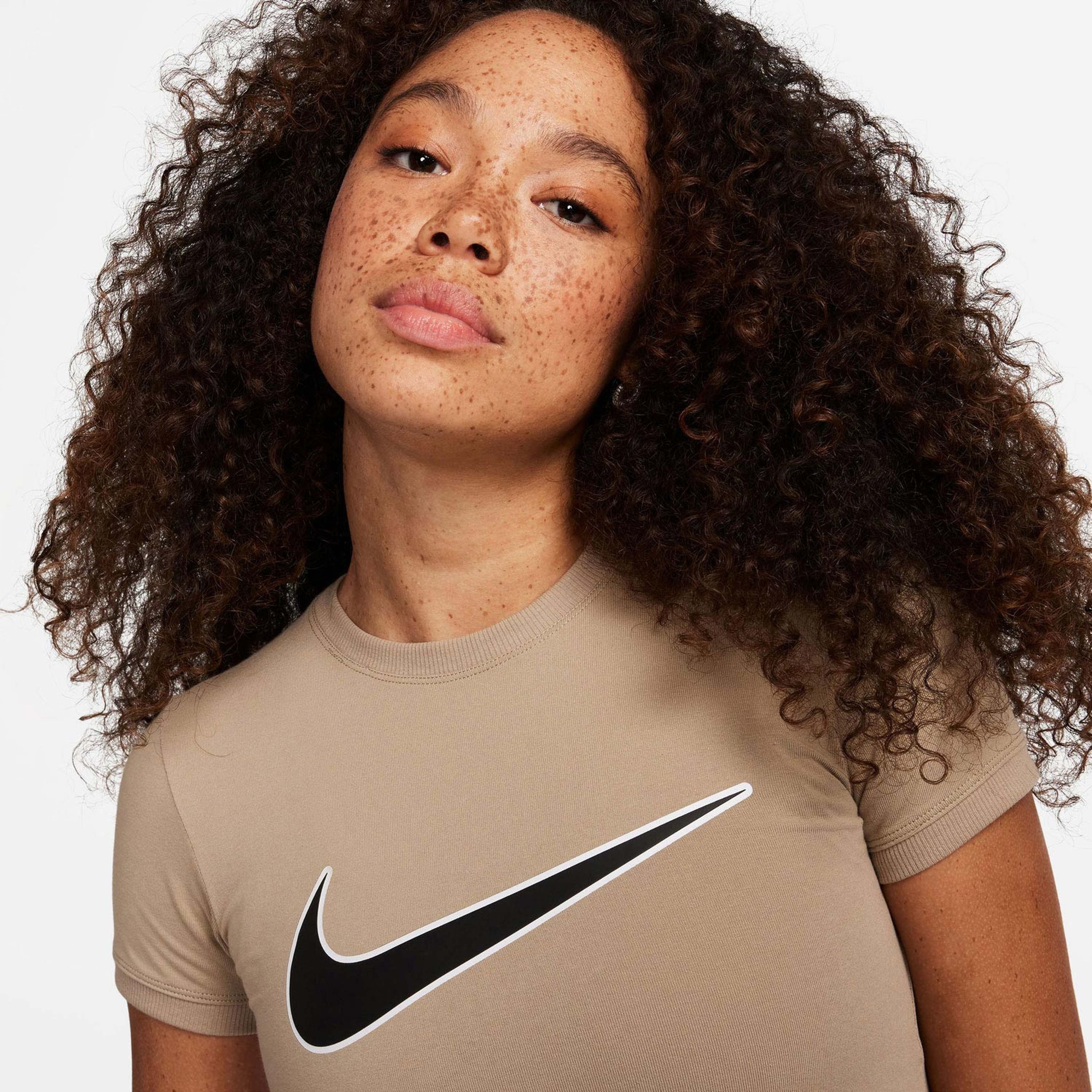 Nike Sportswear Kadın Krem Crop T-Shirt